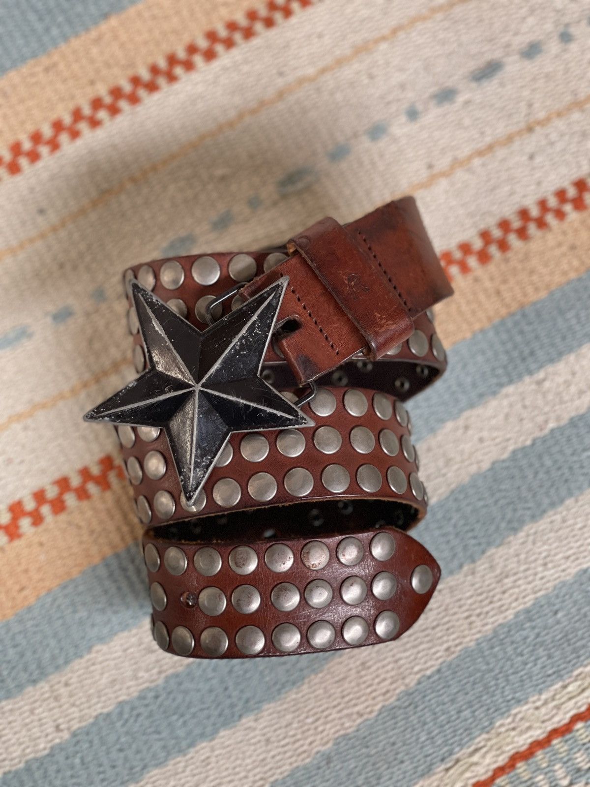 Hollywood Trading Company Vtg Belt🔥HOLLYWOOD TRADING COMPANY🔥Studded Start Buckle Size 34 - 18 Thumbnail