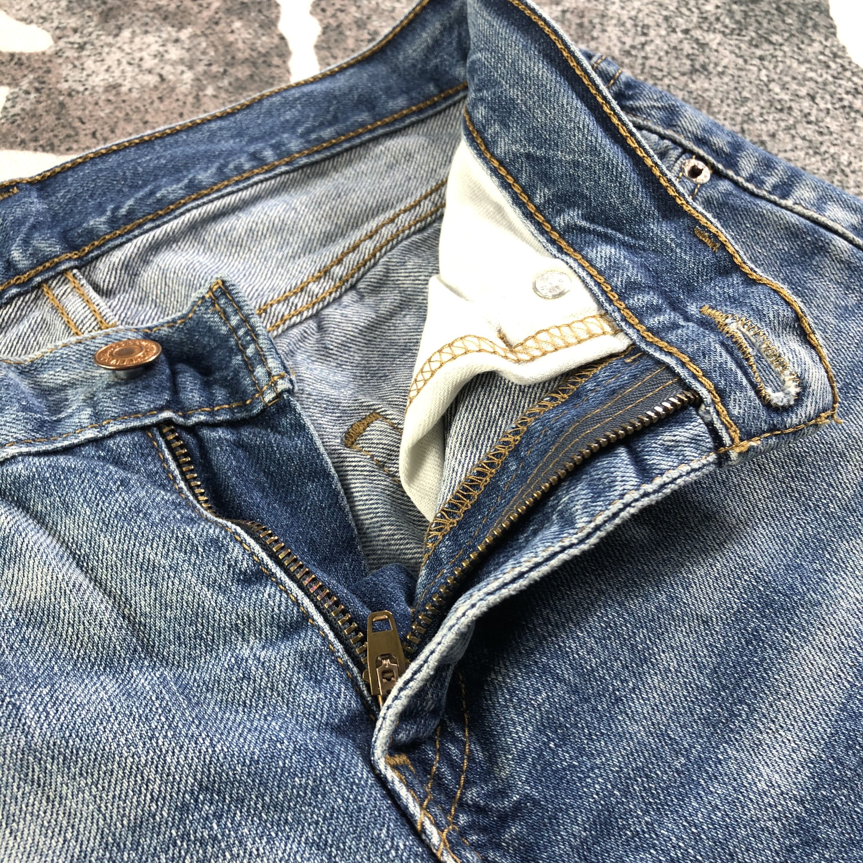 Levi's Vintage Levis 511 Jeans Distressed Denim KJ2337 Size US 28 / EU 44 - 7 Thumbnail