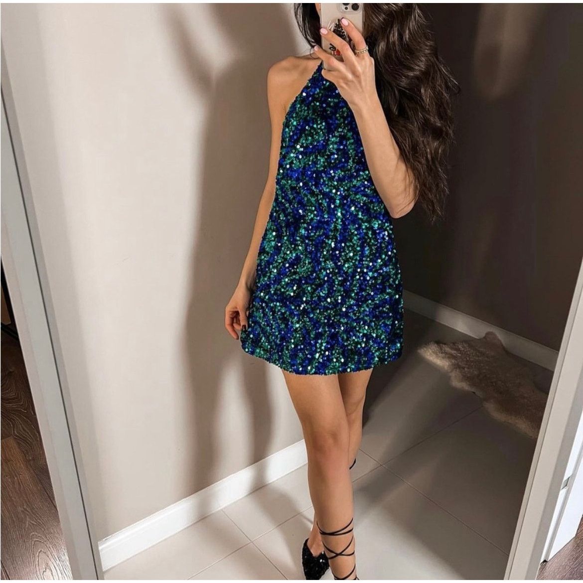 Zara ZARA BLOGGER FAVORITE SEQUIN HALTER DRESS Size XS / US 0-2 / IT 36-38 - 9 Thumbnail