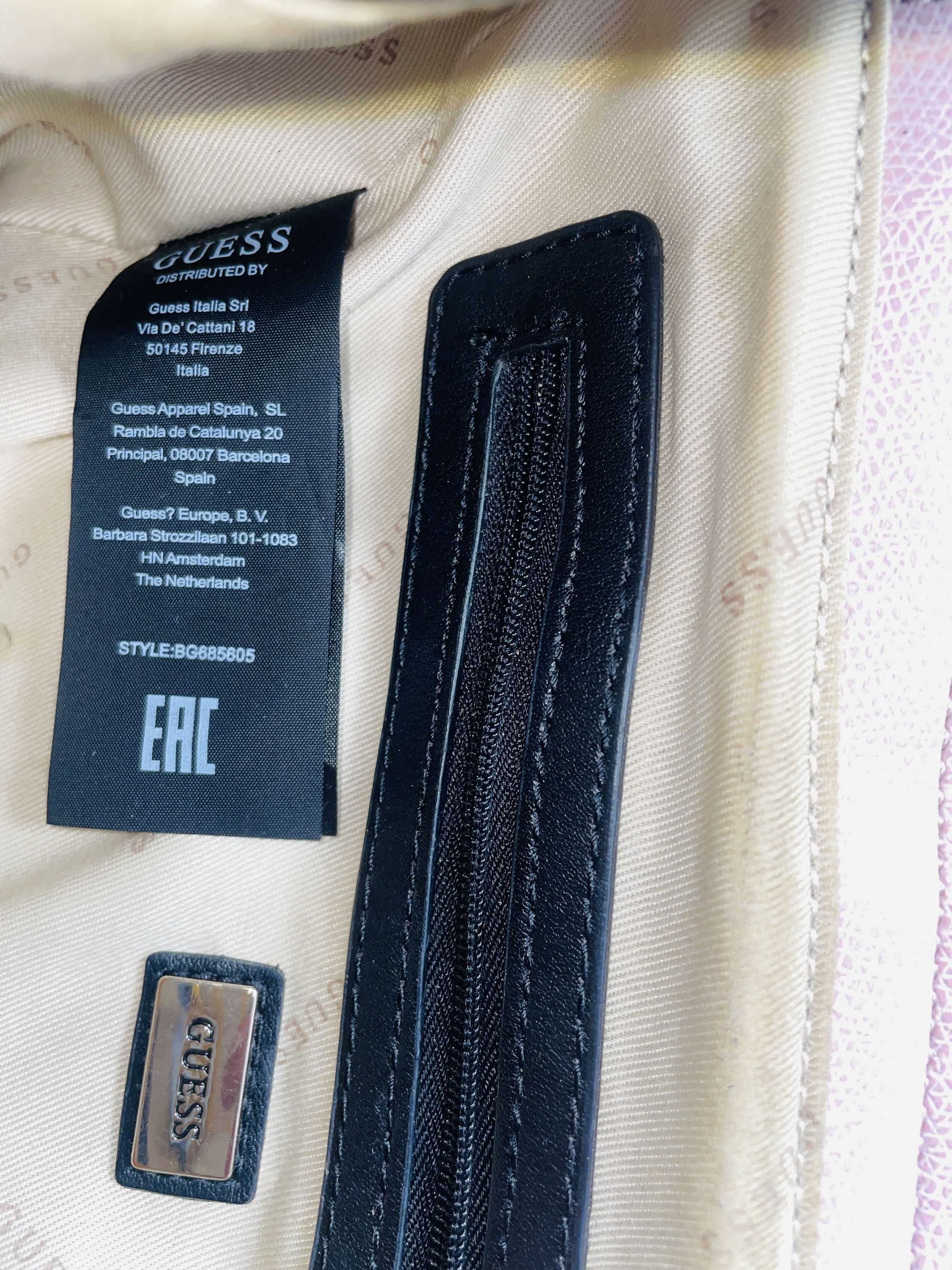 Guess Guess Handtasche – Rosa/Schwarz/Weiß mit Streifen Size ONE SIZE - 6 Thumbnail