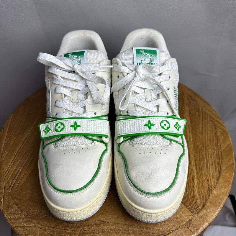 Louis Vuitton Louis Vuitton Classic Pattern Retro Low-Top Sneakers -2508 Size US 9.5 / EU 42-43 - 2 Thumbnail