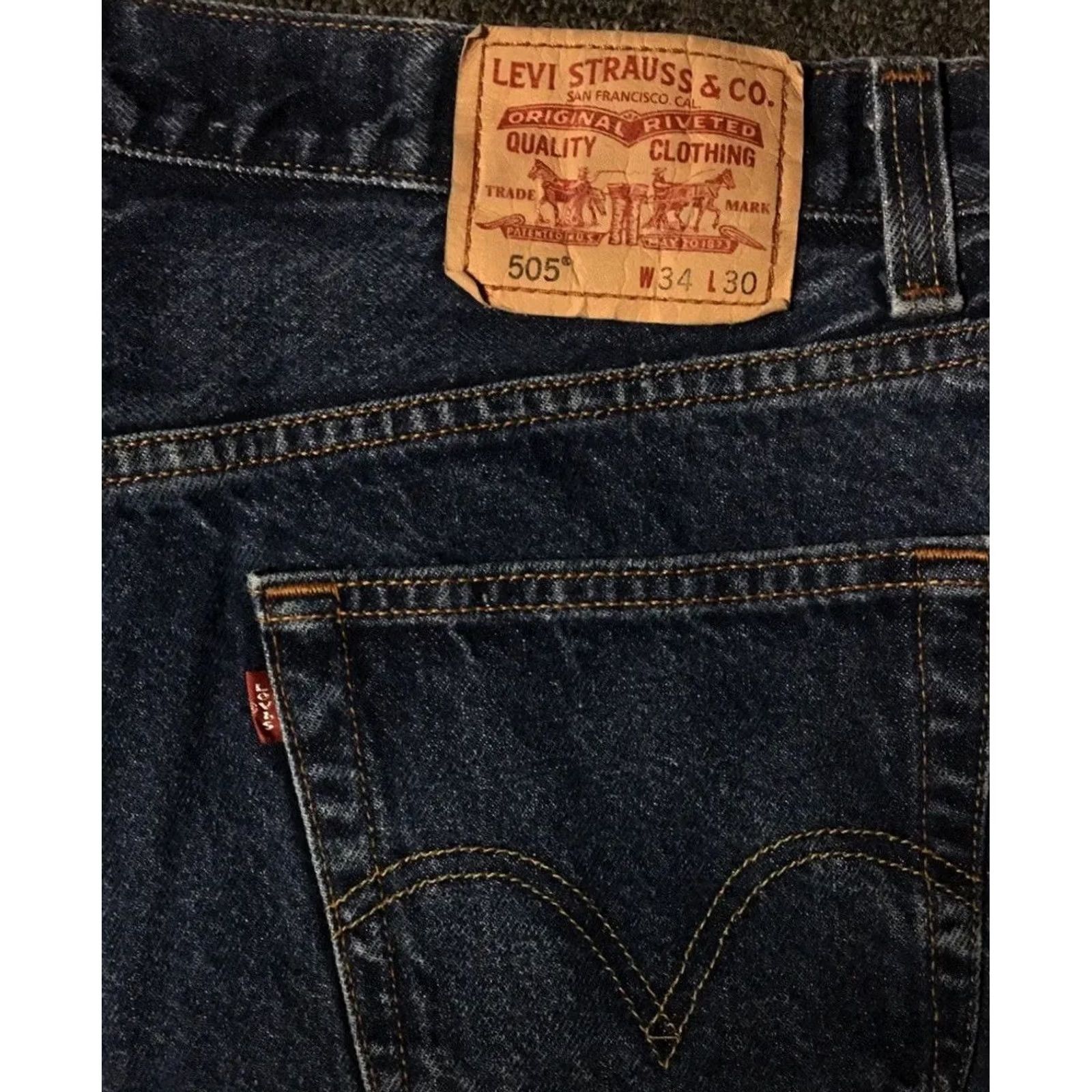 Levi's VINTAGE Levi's 505 Jeans Mens 34 Blue Denim Straight 80s 90s Grunge Punk Western Cowboy Band Rockwear 90s Distressed Size US 34 / EU 50 - 3 Thumbnail