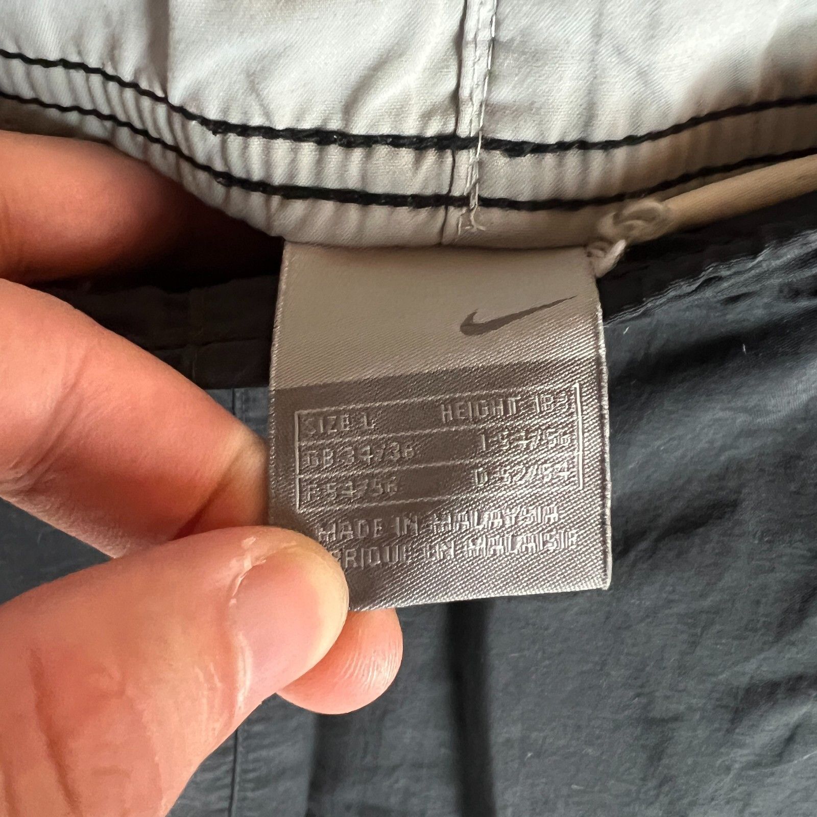 Nike Nike Vintage Shorts Men's Size L Black ` Size US L / EU 52-54 / 3 - 6 Thumbnail