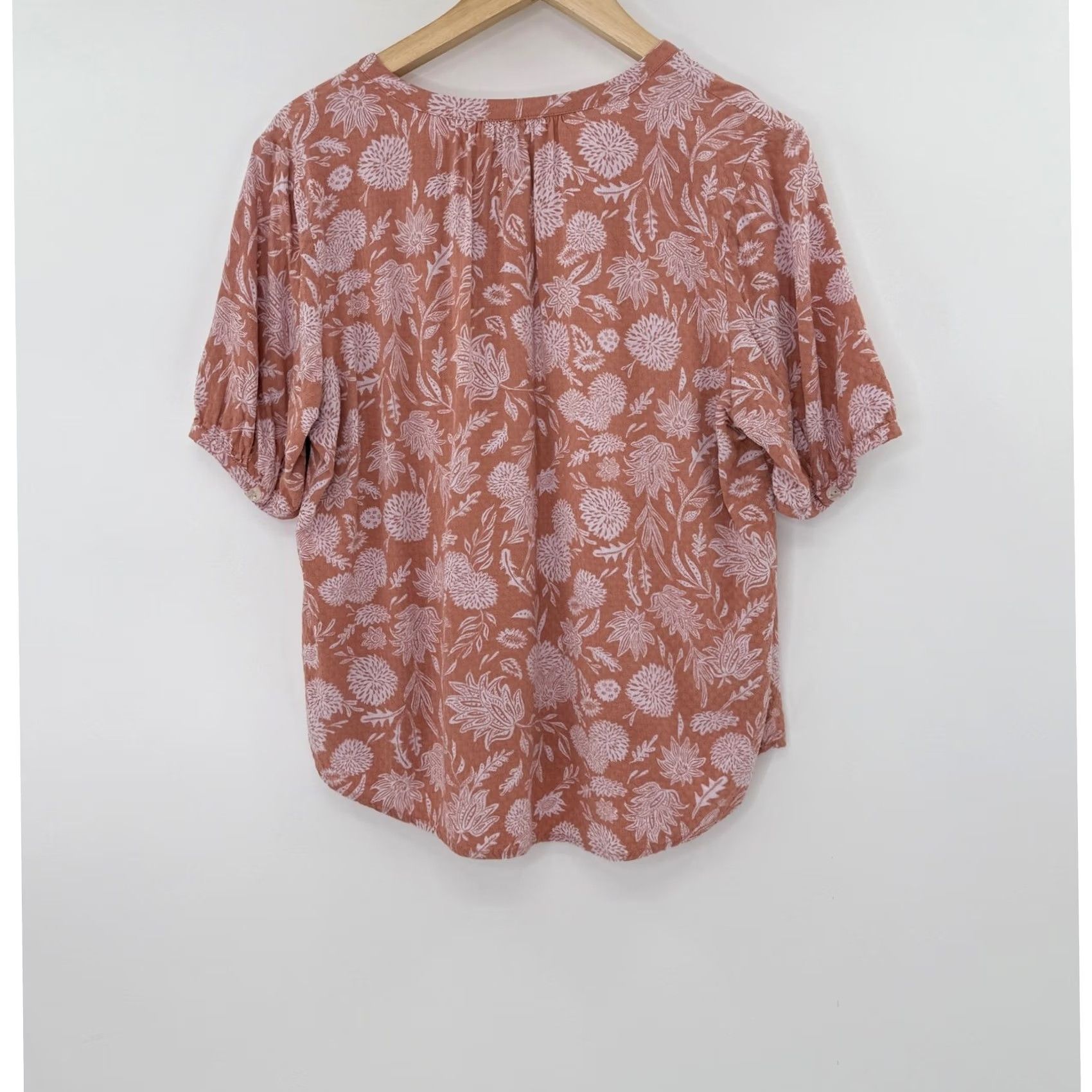Vintage Universal Thread Blouse Size M Pink Floral Print Short Sleeve Button Down Women Size M / US 6-8 / IT 42-44 - 2 Thumbnail