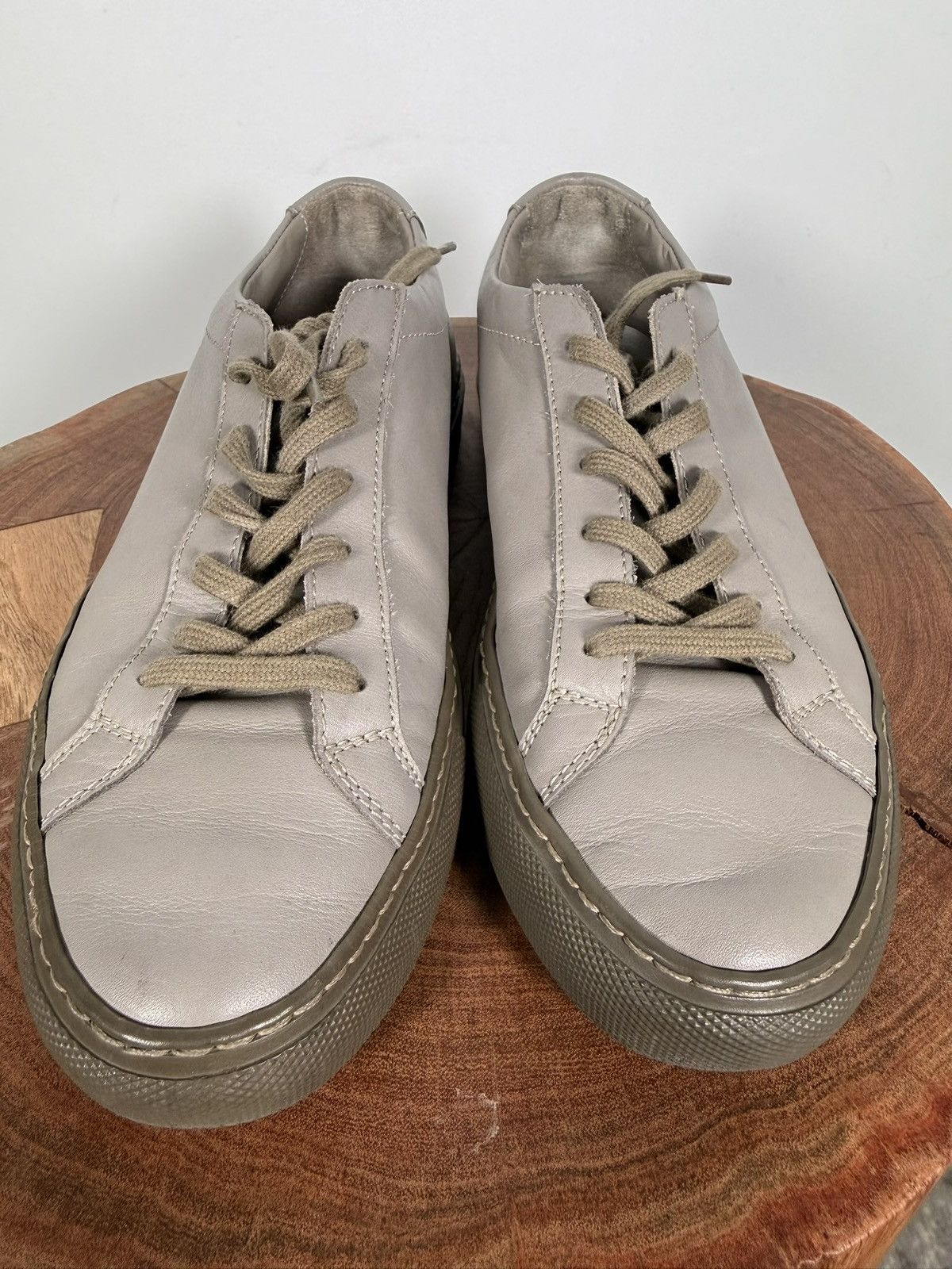 Common Projects Common Projects Women Achilles Low Leather Shoes Size US 7 / IT 37 - 4 Thumbnail