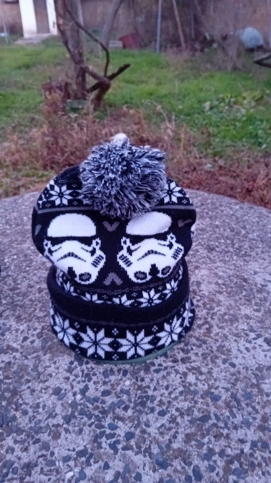 Star Wars Star Wars Storm Trooper Black/White Beanie Pom Pom Size ONE SIZE - 6 Thumbnail