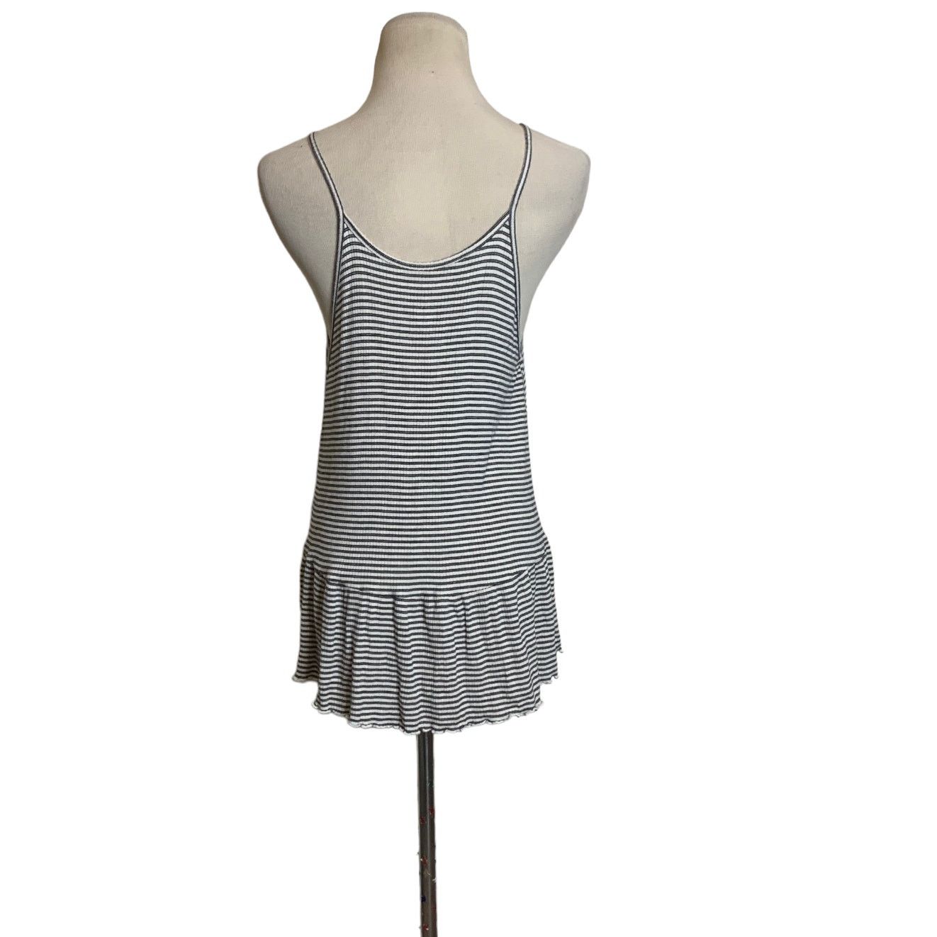 American Eagle Outfitters American Eagle Striped Ruffle Tank Top Cami Size Medium Size M / US 6-8 / IT 42-44 - 2 Thumbnail