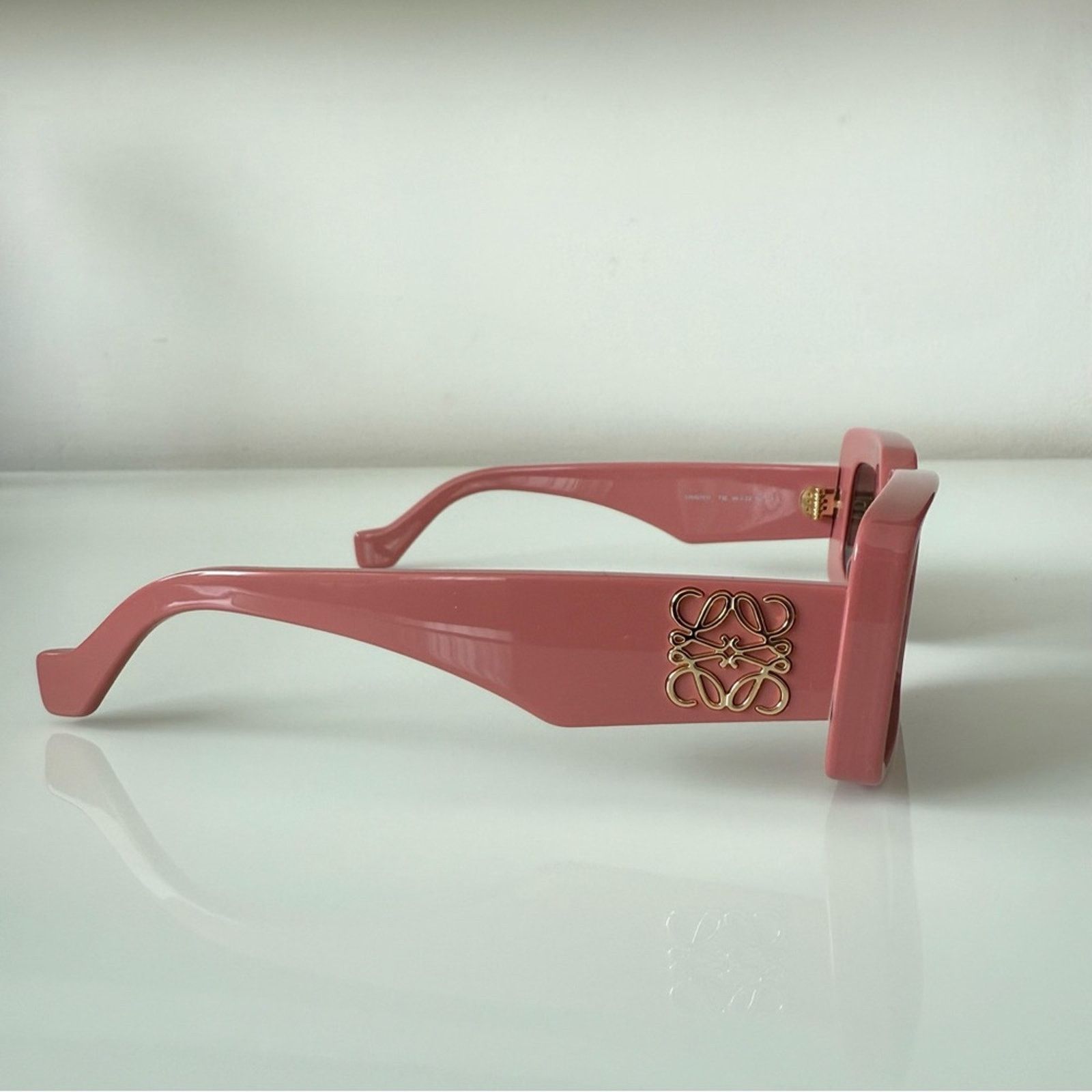 Loewe NEW!!! Loewe women sunglasses LW40101I 72E Authentic 375$ Size ONE SIZE - 2 Thumbnail