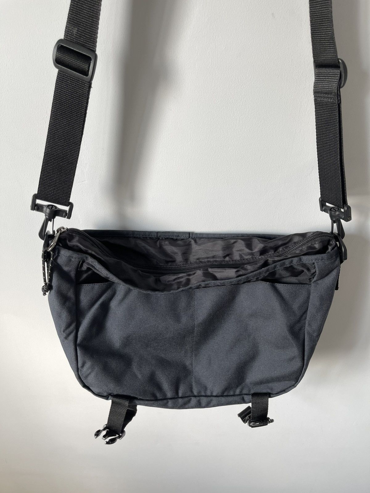 Eastpak Eastpak USA y2k Crossbody Outdoor Messenger Bag Size ONE SIZE - 9 Thumbnail
