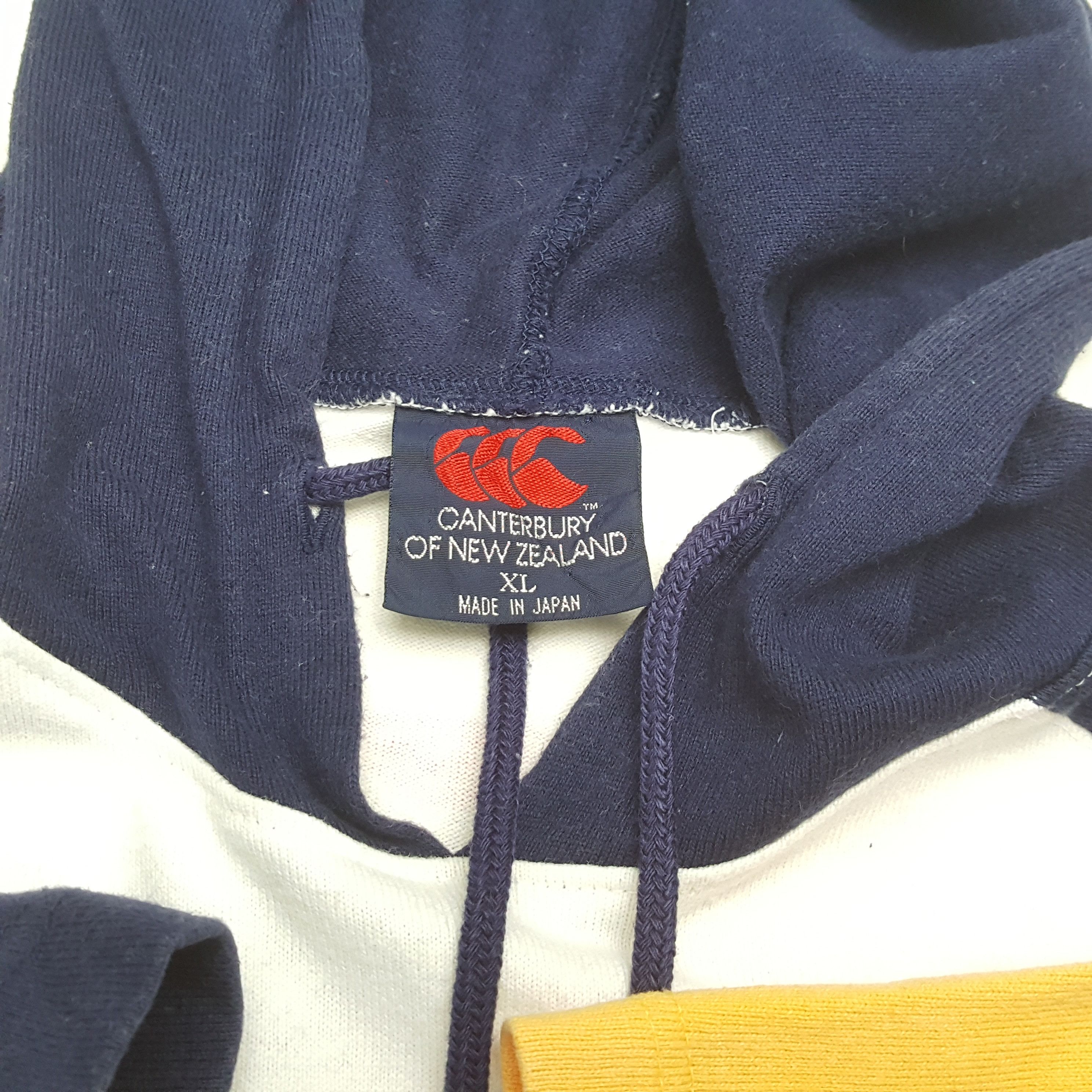 Canterbury of New Zealand × Vintage CANTERBURY OF NEW ZEALAND Nice Design Short Sleeve Hoodies Size US M / EU 48-50 / 2 - 9 Thumbnail