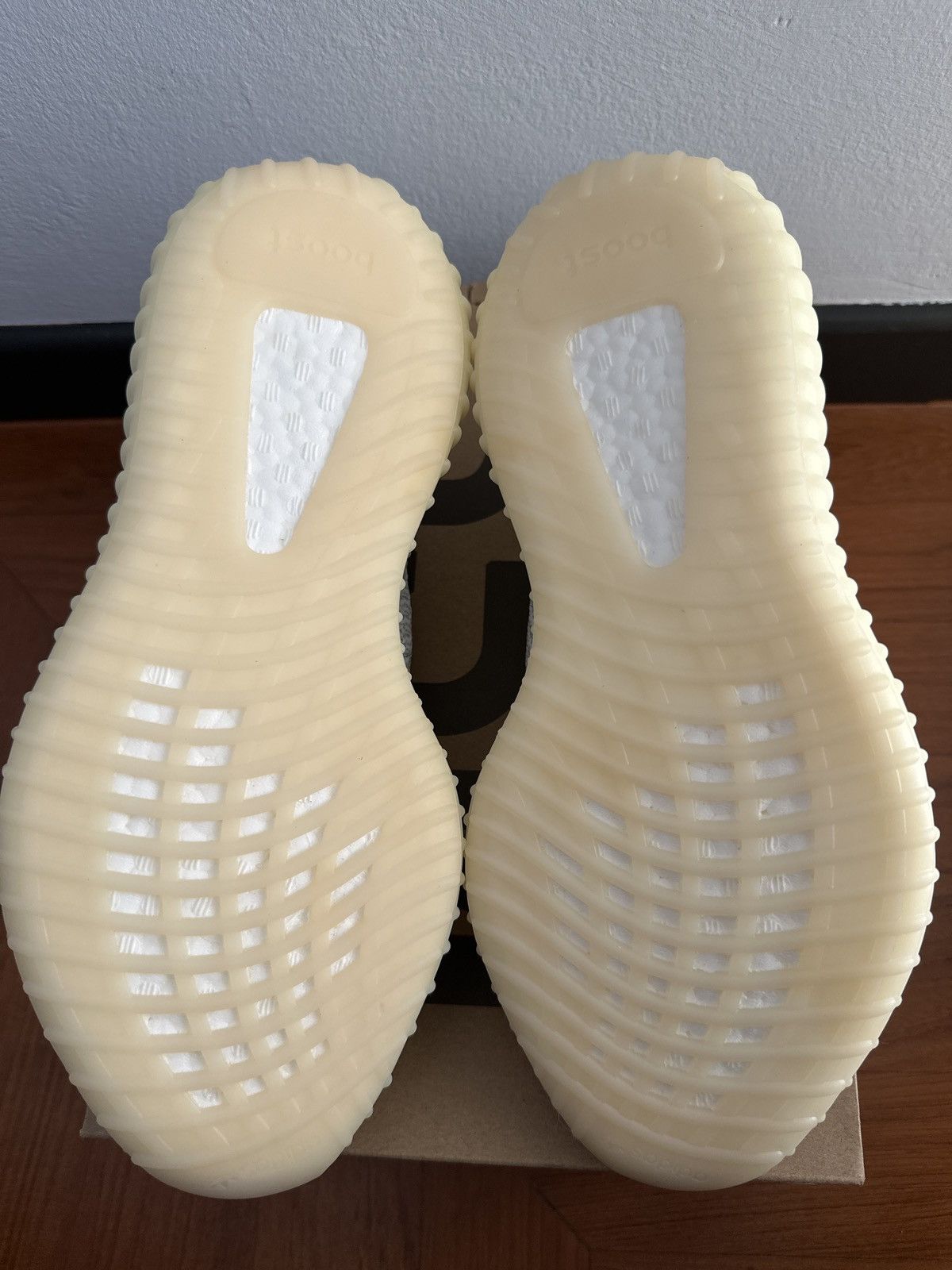 Adidas × Kanye West Yeezy Boost 350 V2 Static Reflective Size US 10 / EU 43 - 6 Thumbnail