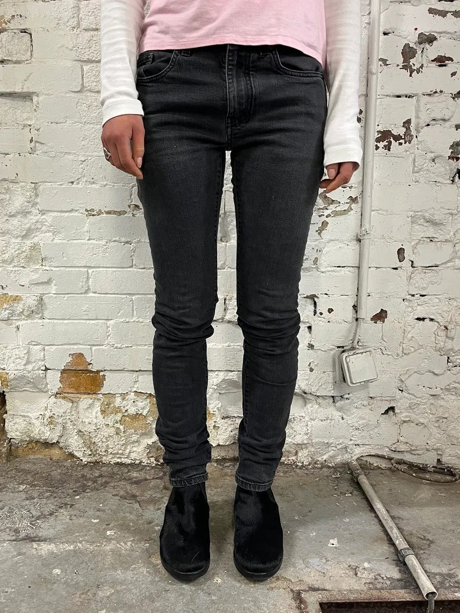 Saint Laurent Paris SS2018 Saint Laurent Slim Grey Denim Jeans Size 26" / US 2 / IT 38 - 2 Thumbnail