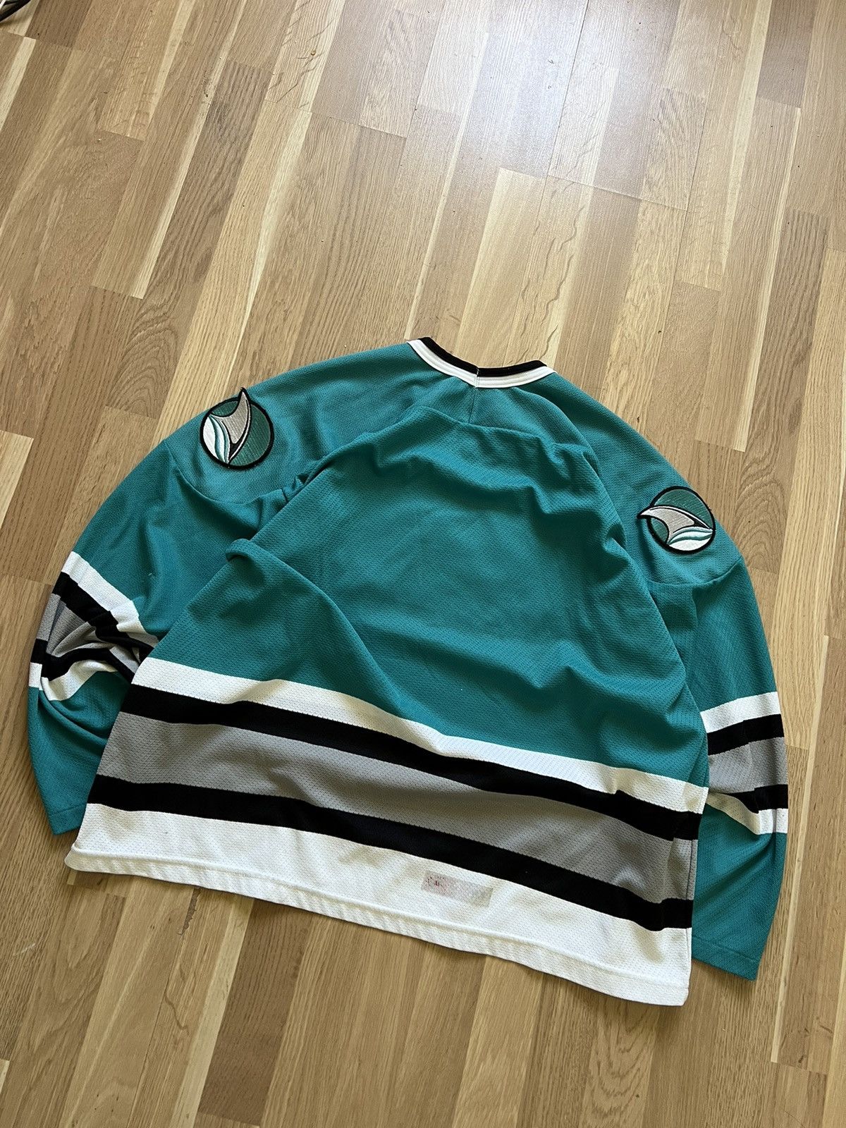 Other Vintage Hockey Jersey sharks San Jose 90s CCM maska NHL Size US XL / EU 56 / 4 - 9 Thumbnail