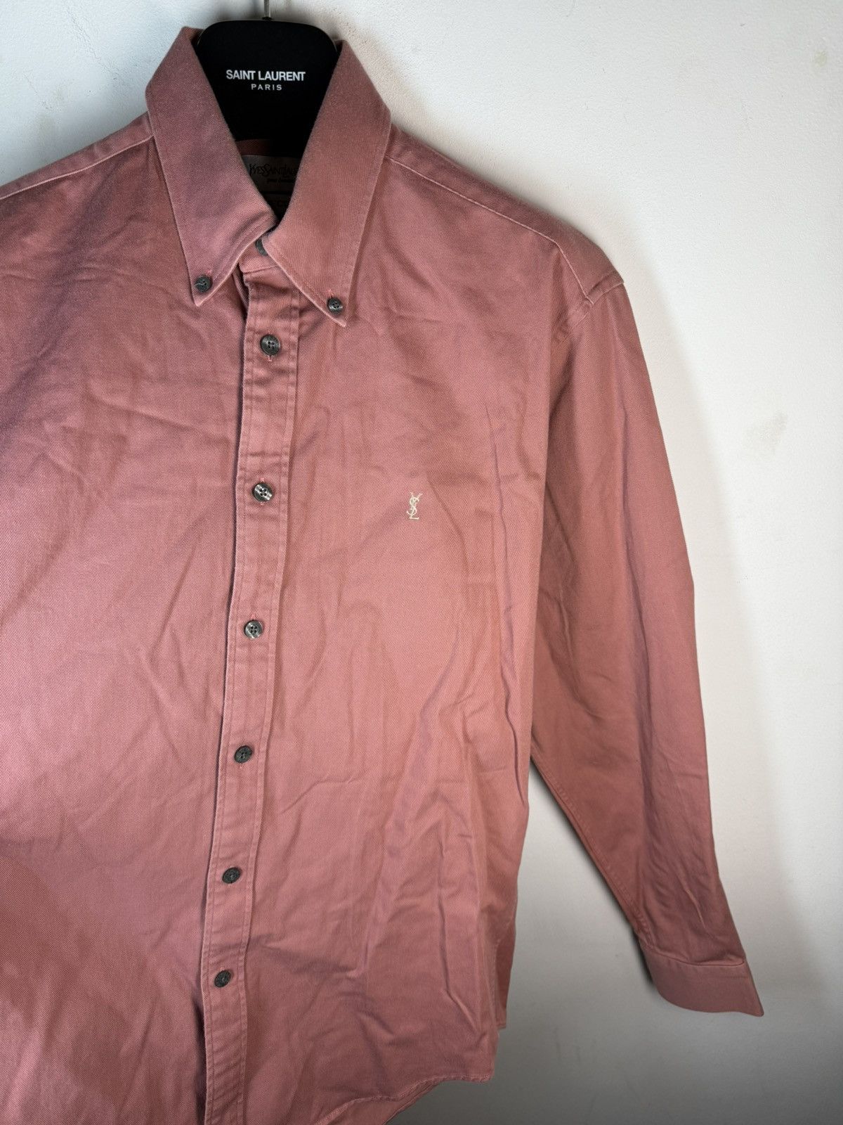 Yves Saint Laurent Pinky Heavy YSL Shirt Cotton Size US M / EU 48-50 / 2 - 13 Thumbnail