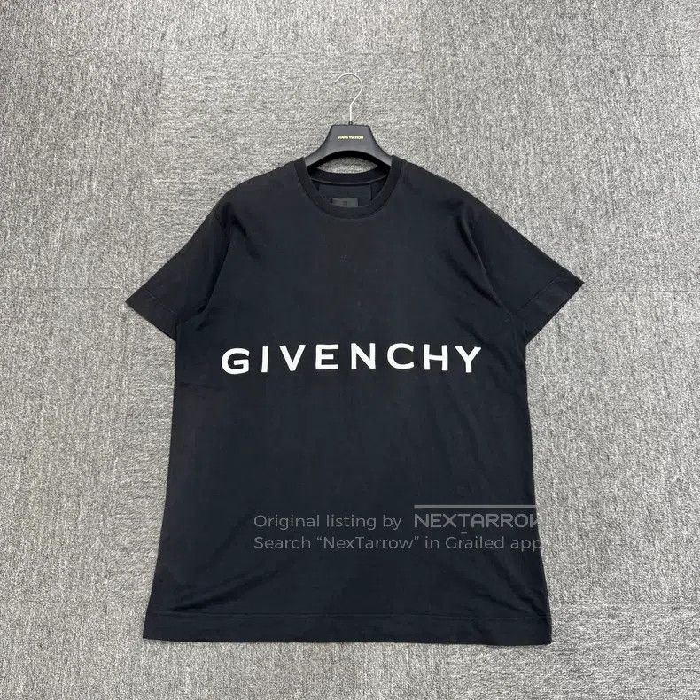 Givenchy Givenchy Embroidered Letter Logo Short Sleeve Size US L / EU 52-54 / 3 - 1 Thumbnail