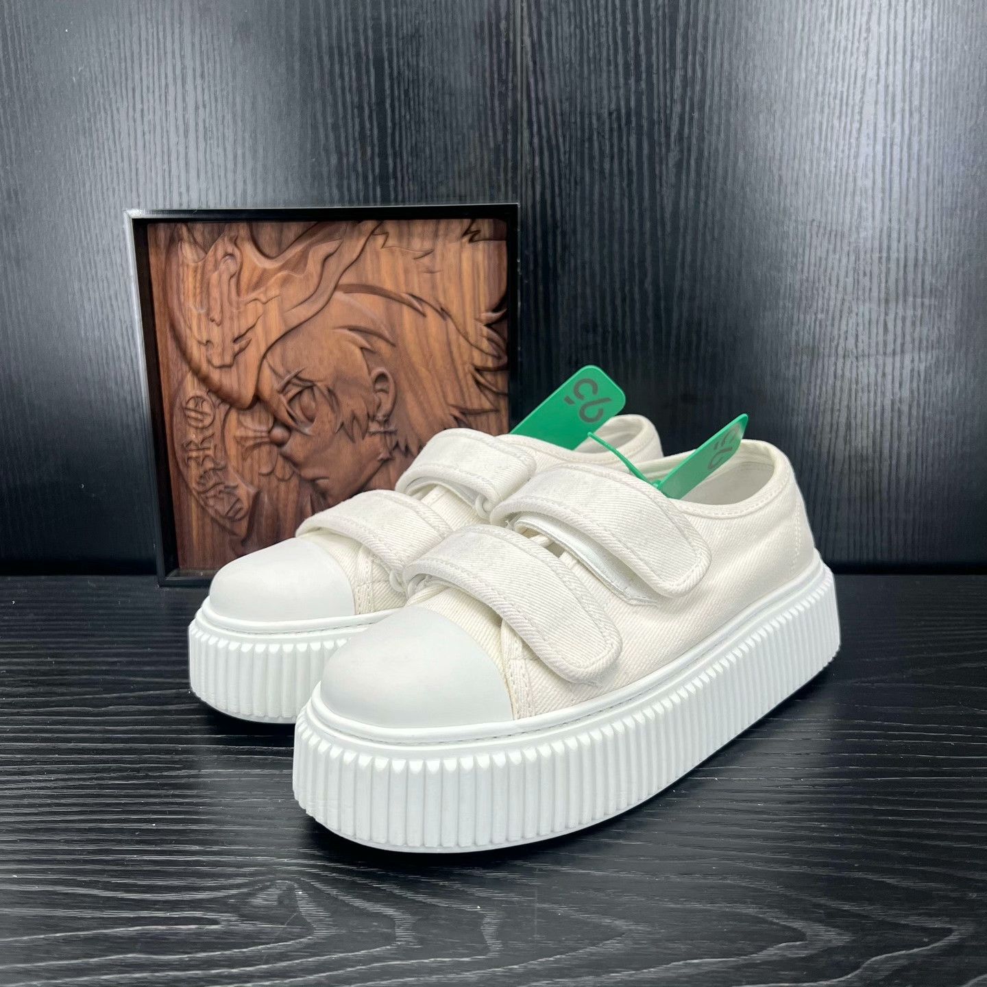 Miu Miu Miu Miu Canvas White Lowtop Sneakers 38 Women Size US 7.5 / IT 37.5 - 1 Thumbnail