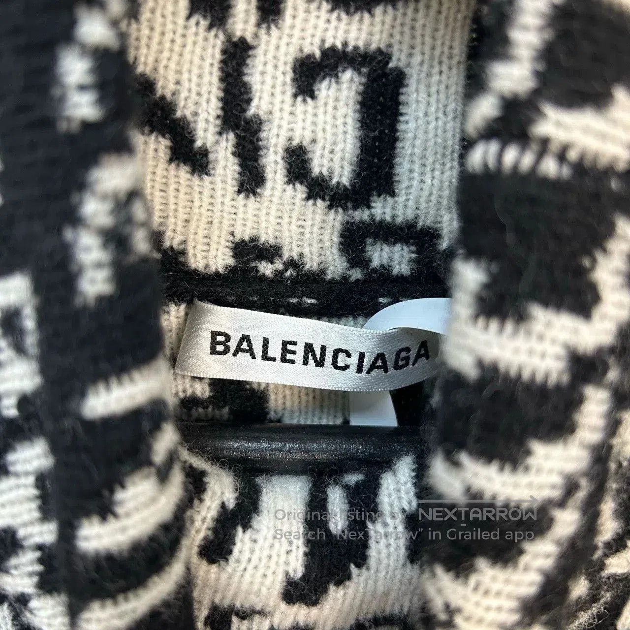 Balenciaga Balenciaga Letter Print Long Sleeve Shirt. Size US S / EU 44-46 / 1 - 3 Thumbnail