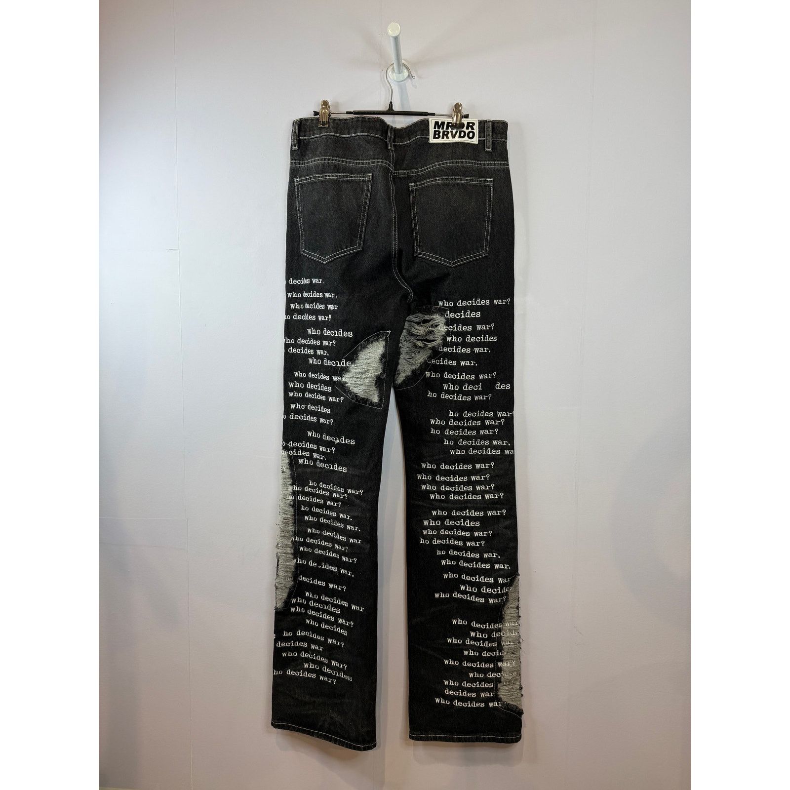 Who Decides War WDW Scripture Distressed Black Jeans Size US 32 / EU 48 - 3 Thumbnail