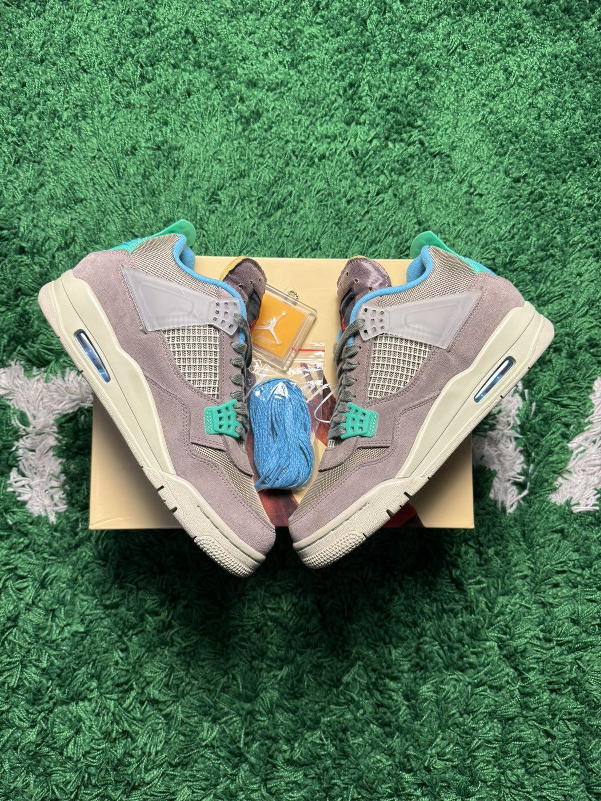 Jordan Brand × Union LA Unión X Jordan Retro 4 ‘Taupe Haze’ Size US 8.5 / EU 41-42 - 2 Thumbnail