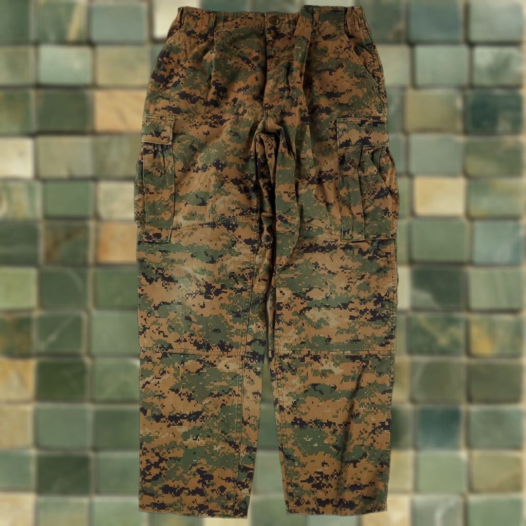 Vintage US Navy Pants Marpat Camo Mens M Reg 33x31.5 Cargo Inseam 31 Men Camouflage 34 Reg Size US 34 / EU 50 - 1 Thumbnail