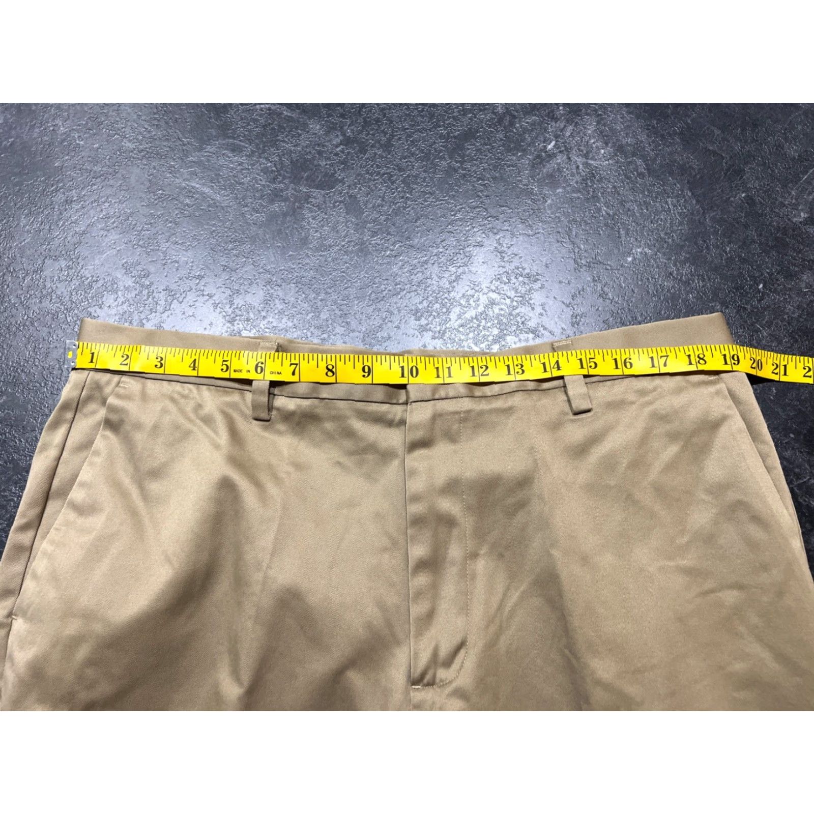Dockers DOCKERS Chino Pants Men Size 38x29 High Rise Classic Fit Casual Workwear Khaki Cotton Size US 38 / EU 54 - 5 Thumbnail