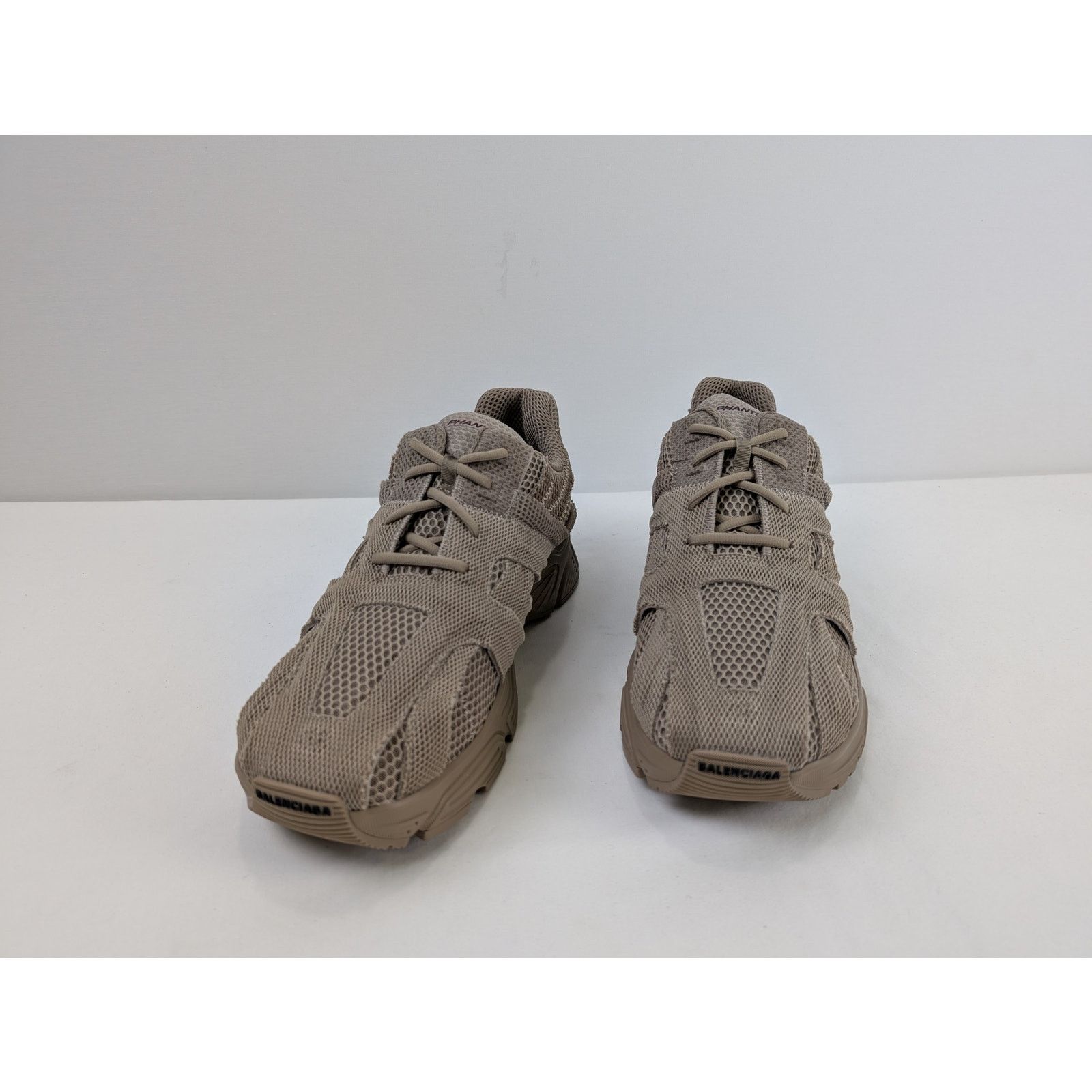 Balenciaga o1rshd1 Phantom Sneakers in Dark Beige Size US 13 / EU 46 - 8 Thumbnail