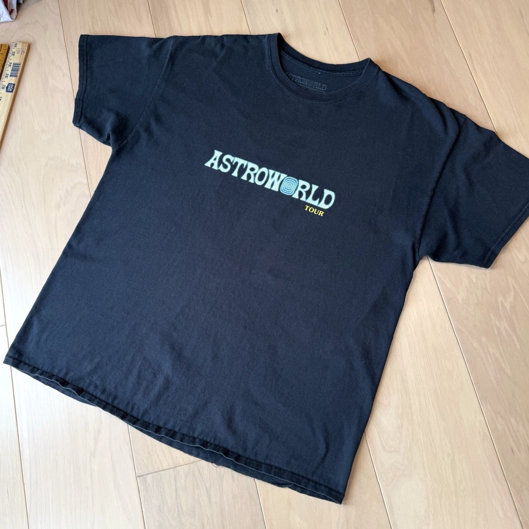 Travis Scott Travis Scott Astroworld Shirt Large Black Houston Streetwear Hip Hop Tour Merch Shirt Mens Short Sleeve Crew Neck Knit Cotton Logo Print Vintage: No Size US L / EU 52-54 / 3 - 8 Thumbnail