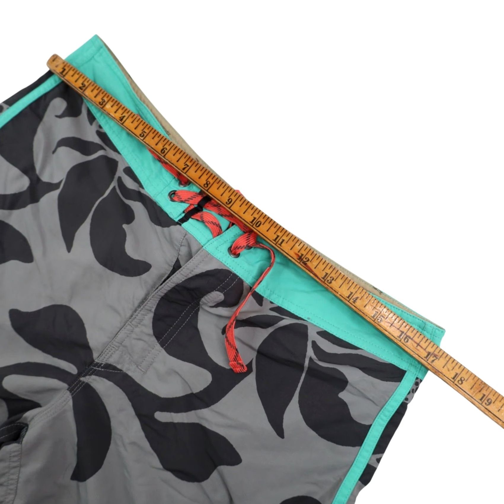 Patagonia Patagonia Hybrid Tropical Swim Shorts 33" Gray Mens Regular Size 33 Hybrid Swim Shorts 90s? Size US 33 - 7 Thumbnail