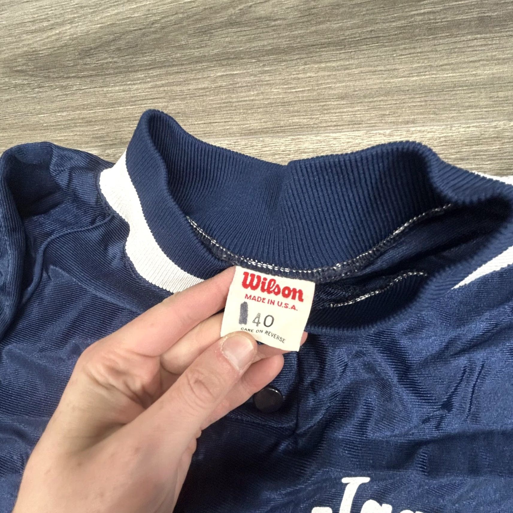 Wilson VINTAGE Wilson Warmup Shirt Jacket Mens 40 Satin Snap Pullover 80s USA blue navy Jaguars Size US L / EU 52-54 / 3 - 6 Thumbnail