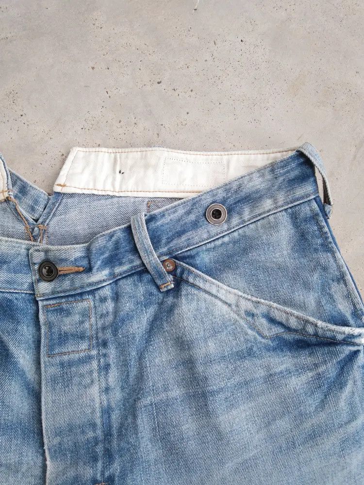 Japanese Brand Vintage Jeans Single Pocket Buckle Back 34x31 Size US 34 / EU 50 - 11 Thumbnail