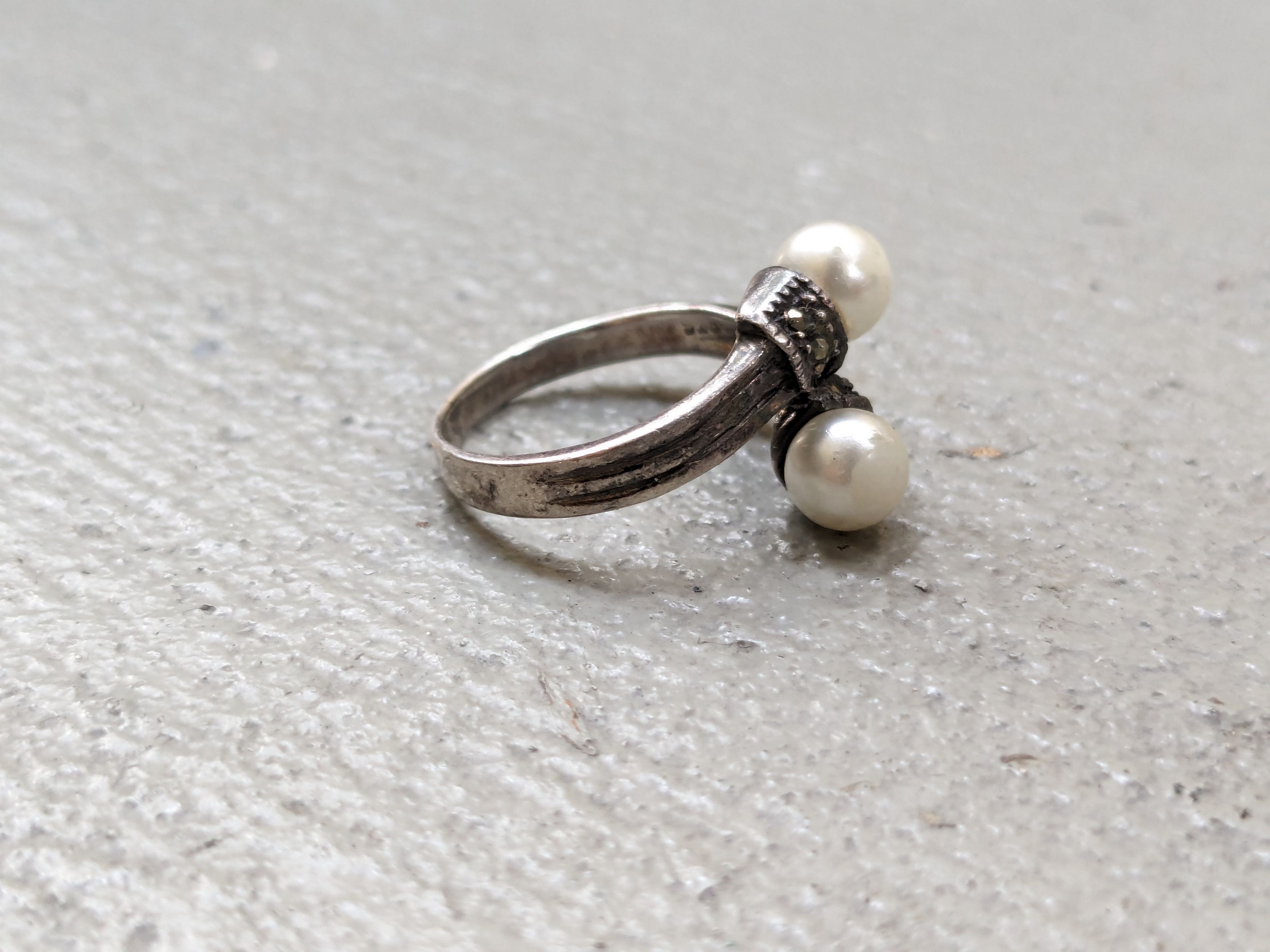 Jewelry Vintage Sterling Silver Ring 6.75 Faux Pearl Modern Minimal Size ONE SIZE - 9 Thumbnail