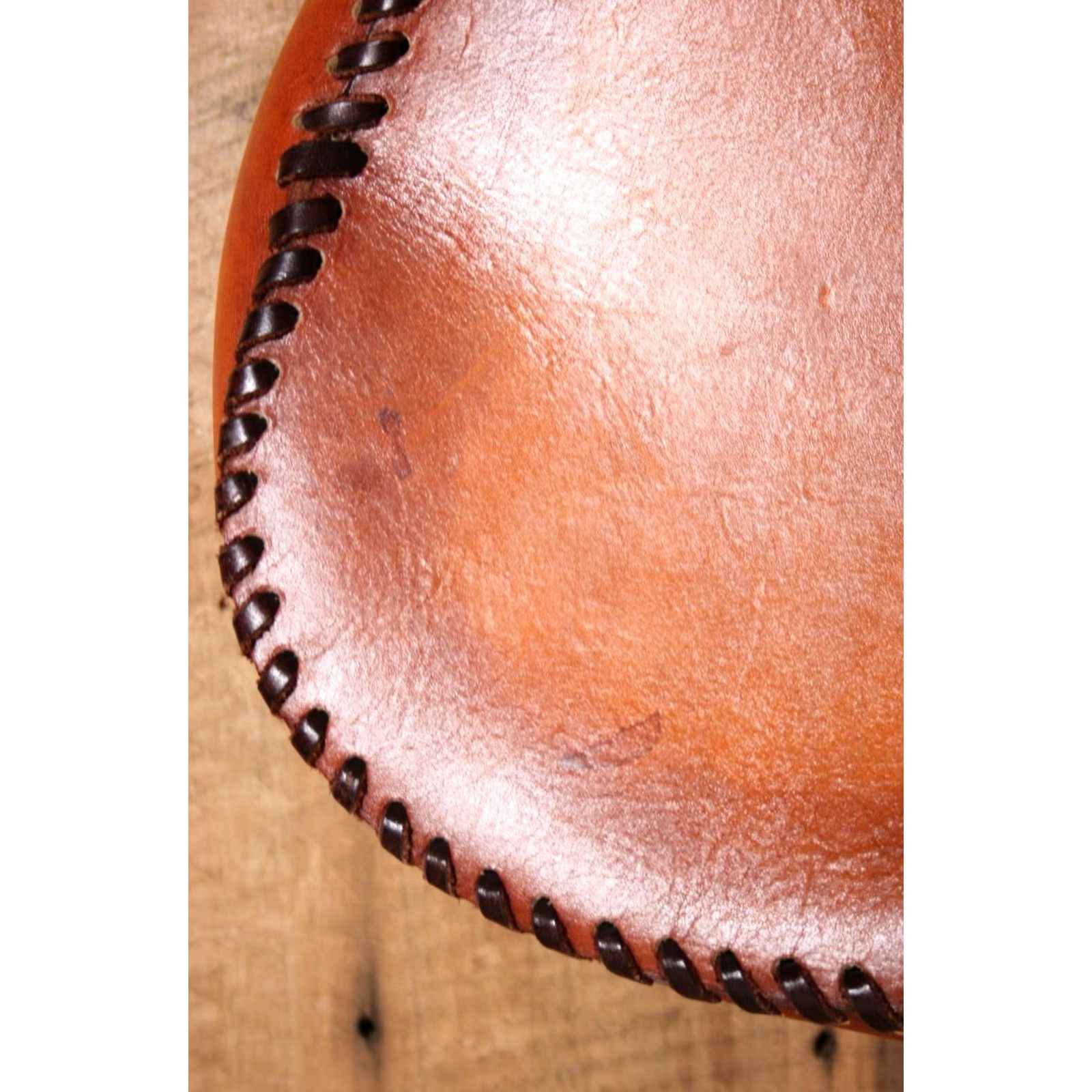 Vintage VINTAGE Tooled Tanned Leather Turn Lock Shoulder Bag Women Leather Bag Size ONE SIZE - 6 Thumbnail