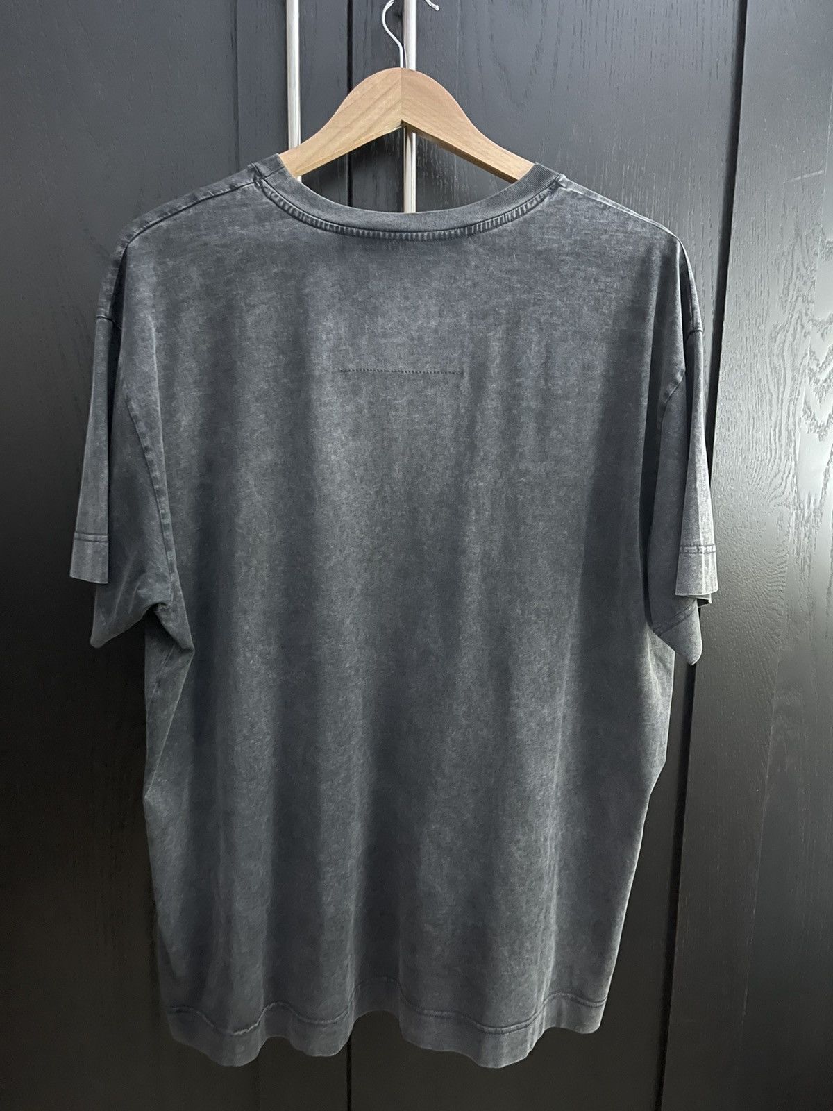 Givenchy Givenchy Metal Logo T Shirt Size US M / EU 48-50 / 2 - 2 Thumbnail