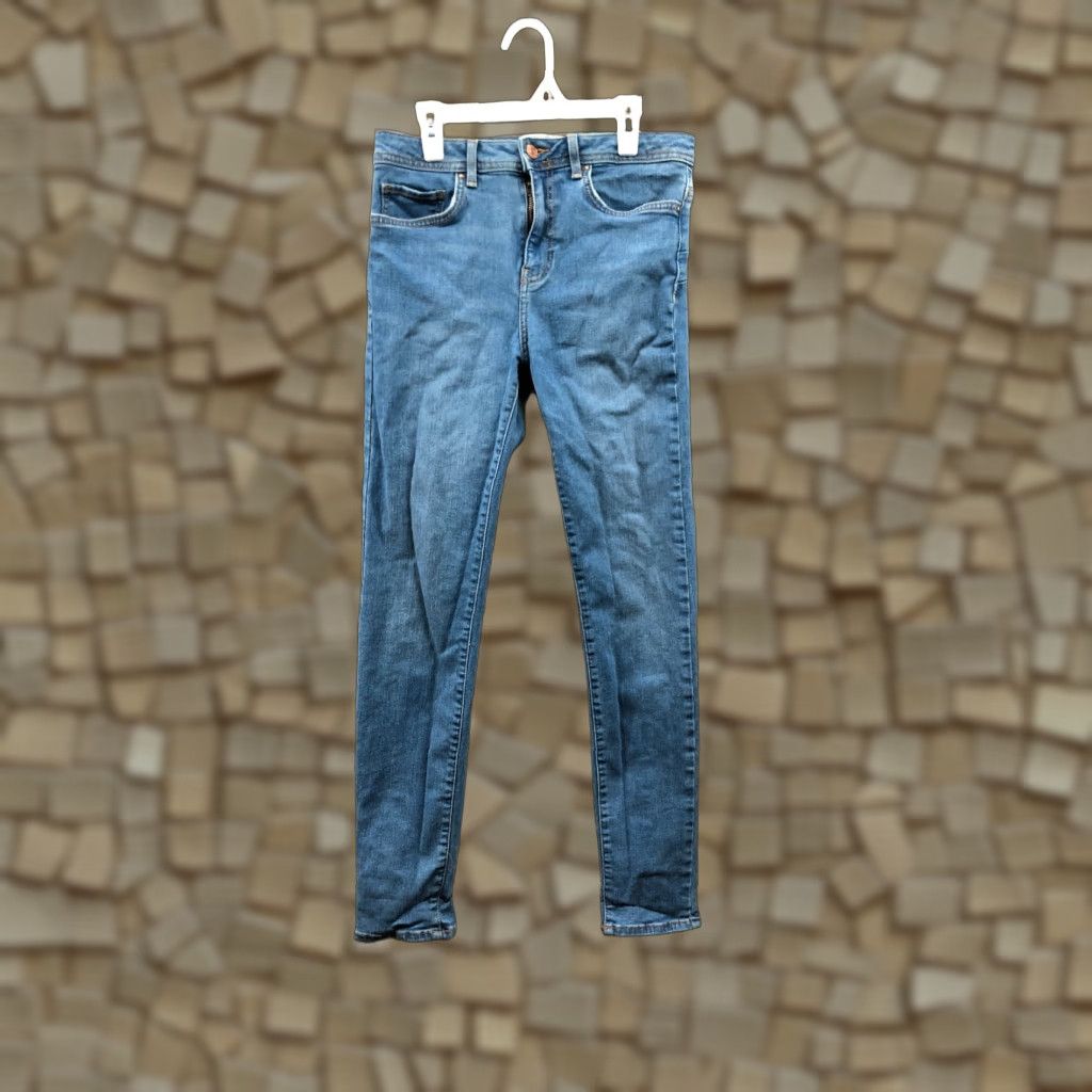 Forever 21 Forever 21 Pushup Jeans Size 27 Womens Mid Rise Dark Wash Blue Denim Size 27" / US 4 / IT 40 - 1 Thumbnail