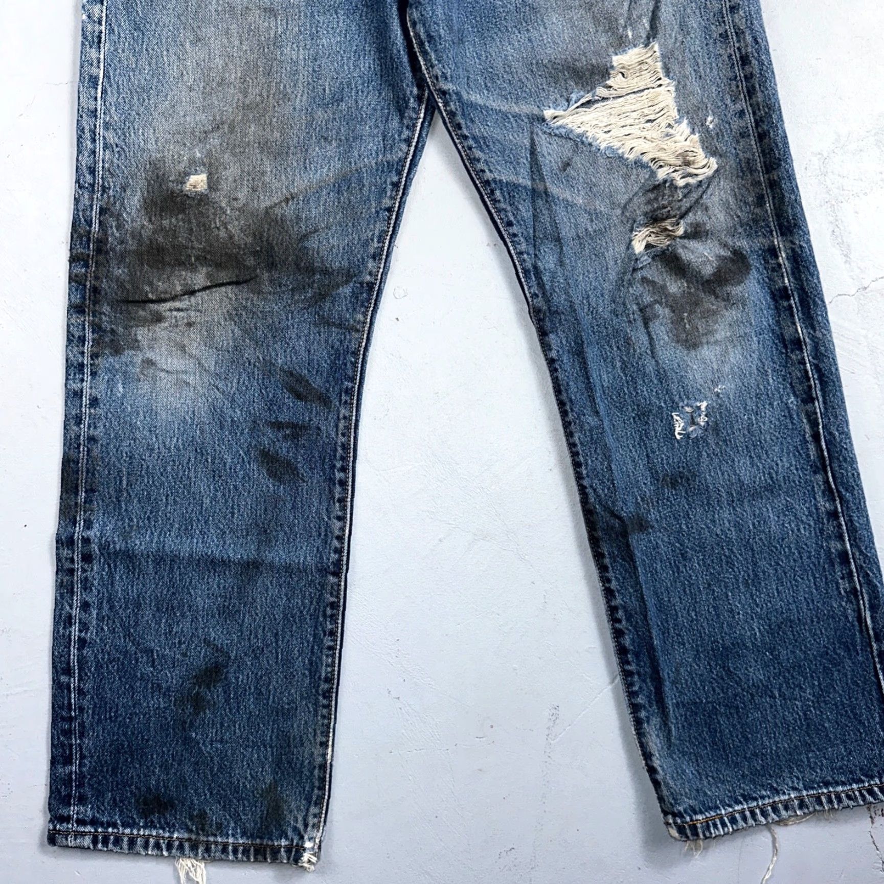 Levi's Levi's 501 Jeans Vintage 90s Straight Men 34x30 Blue Cotton Denim Medium Rise Regular Inseam 30 34x30 90s Theme Mens Size US 34 / EU 50 - 3 Thumbnail
