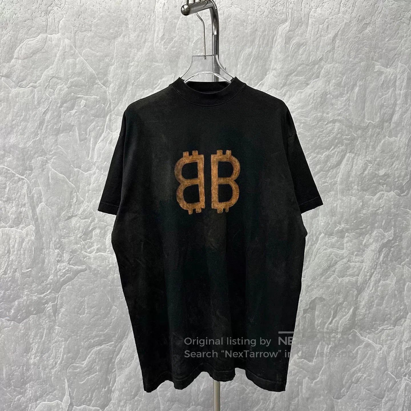 Balenciaga balenciaga distressed short sleeve t-shirt. Size US M / EU 48-50 / 2 - 1 Thumbnail