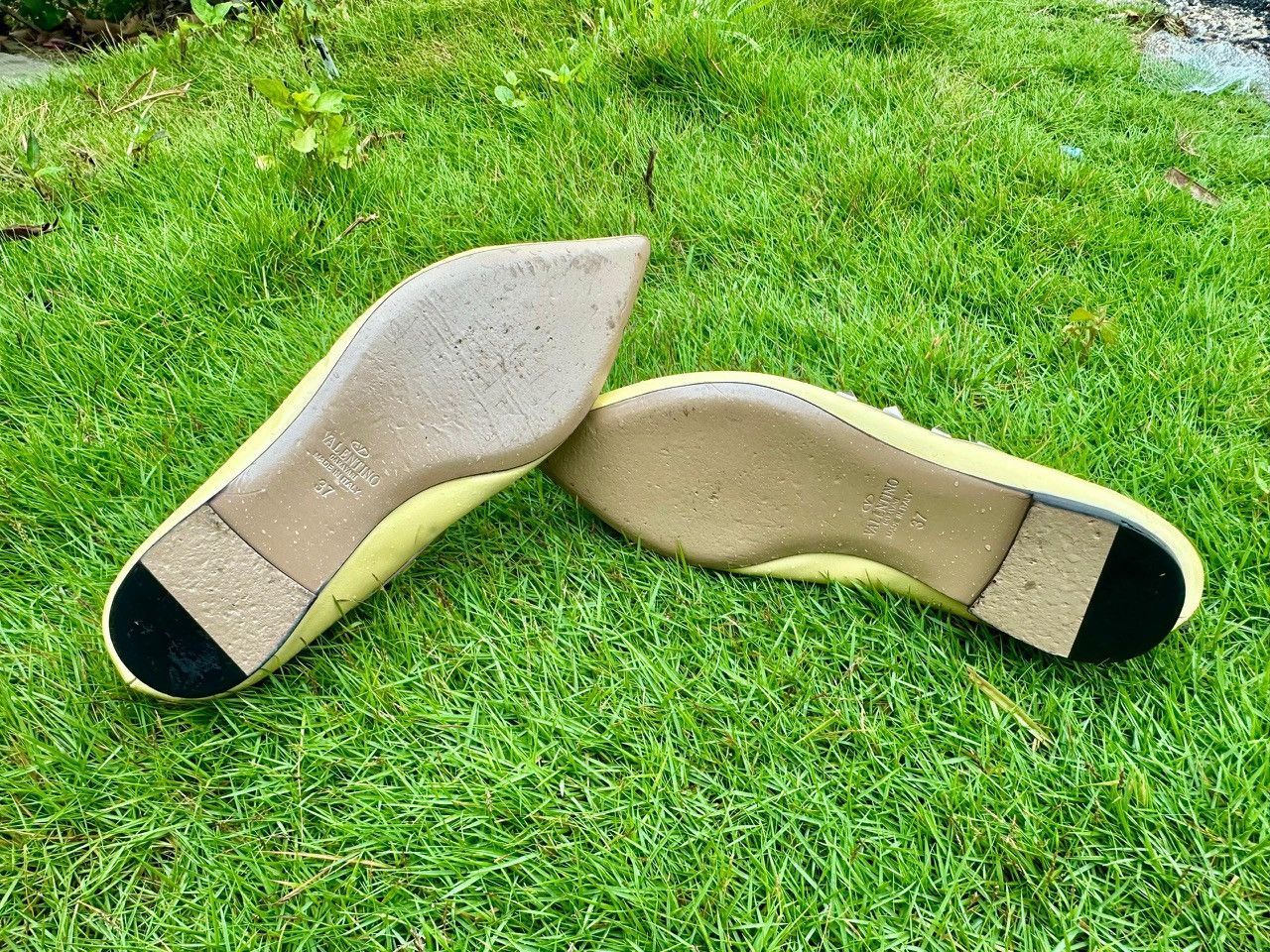 Valentino Authentic Valentino Garavani Rockstud Ballet Flats Size US 7 / IT 37 - 2 Thumbnail