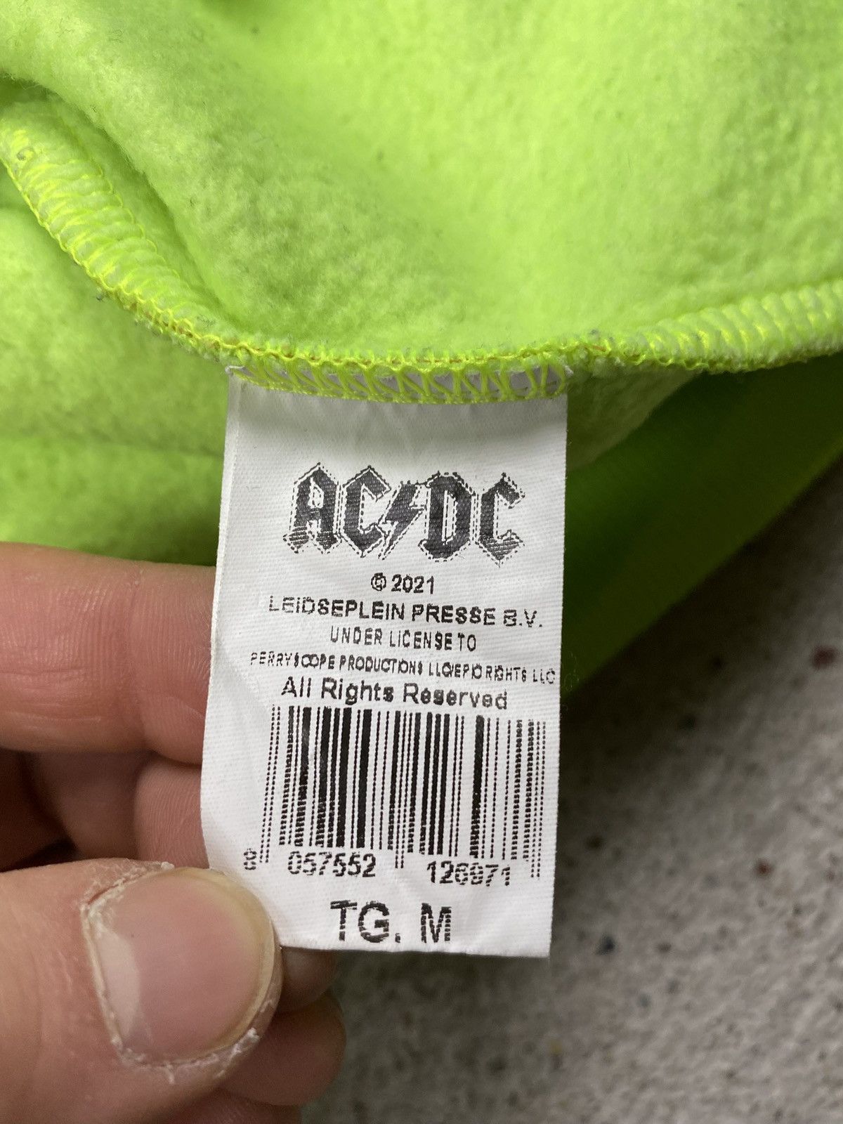AC/DC Neon green ac dc hoodie flames rare Size US M / EU 48-50 / 2 - 3 Thumbnail