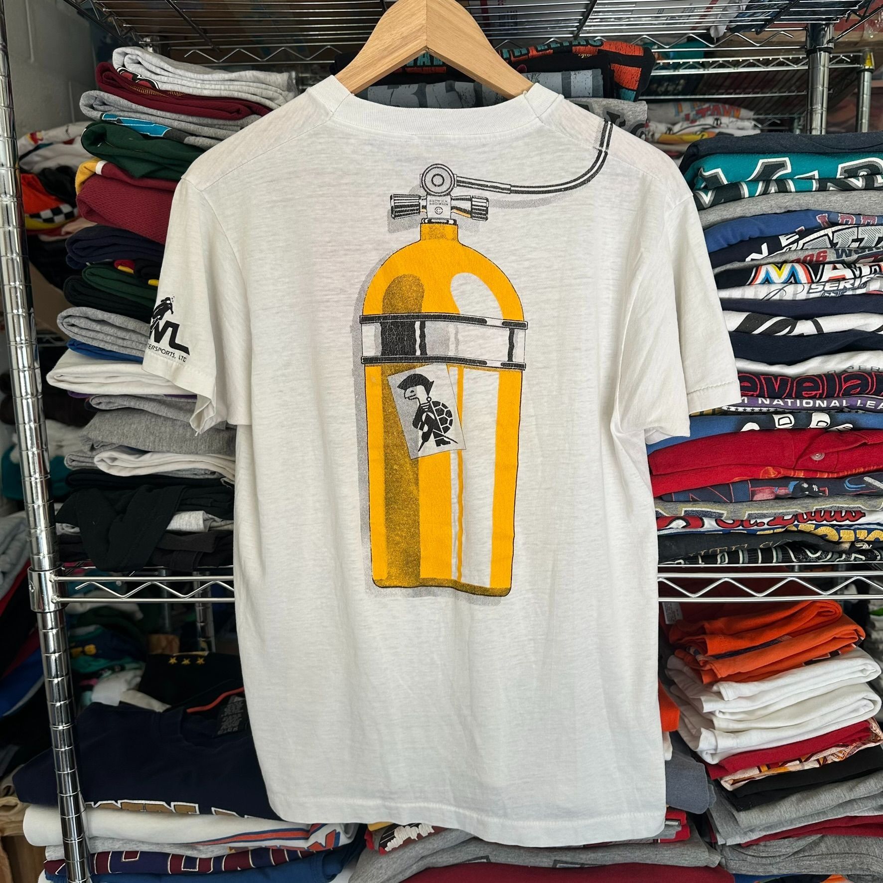 Vintage Vintage 80s Cayman Islands Scuba Diving T-Shirt Single Stitc Size US S / EU 44-46 / 1 - 5 Thumbnail