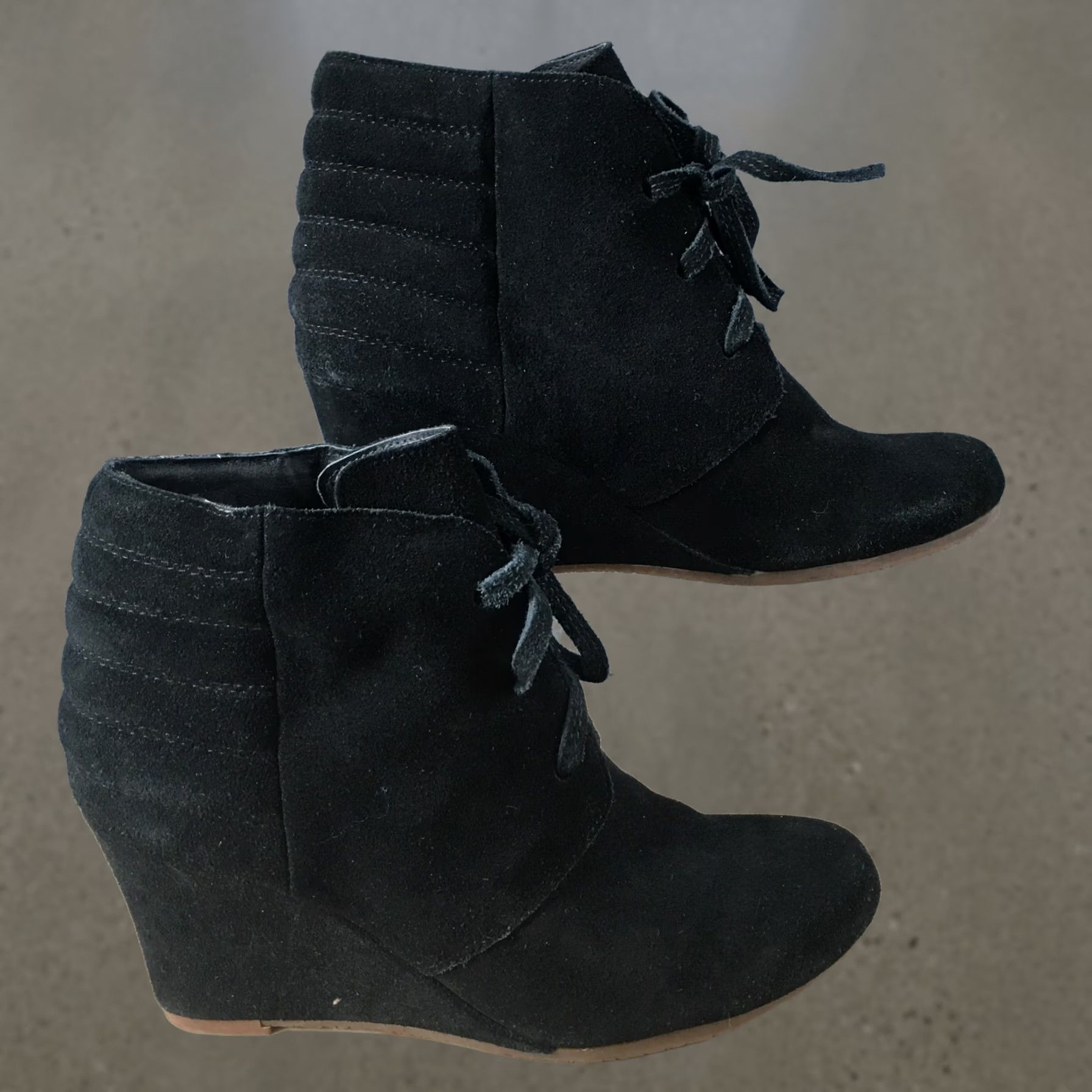 Dolce Vita Dolce Vita Boots Womens 7.5 Page Lace Up Wedge Ankle Bootie Black Faux Suede Size US 8 / IT 38 - 1 Thumbnail
