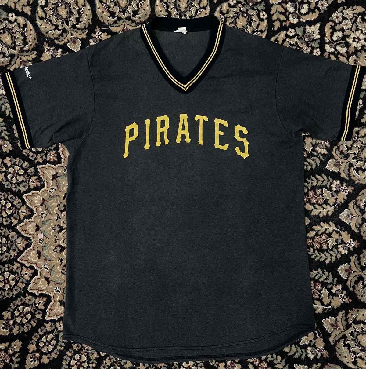 MLB Vintage Majestic Pittsburg Pirates MLB baseball jersey Size US L / EU 52-54 / 3 - 1 Thumbnail