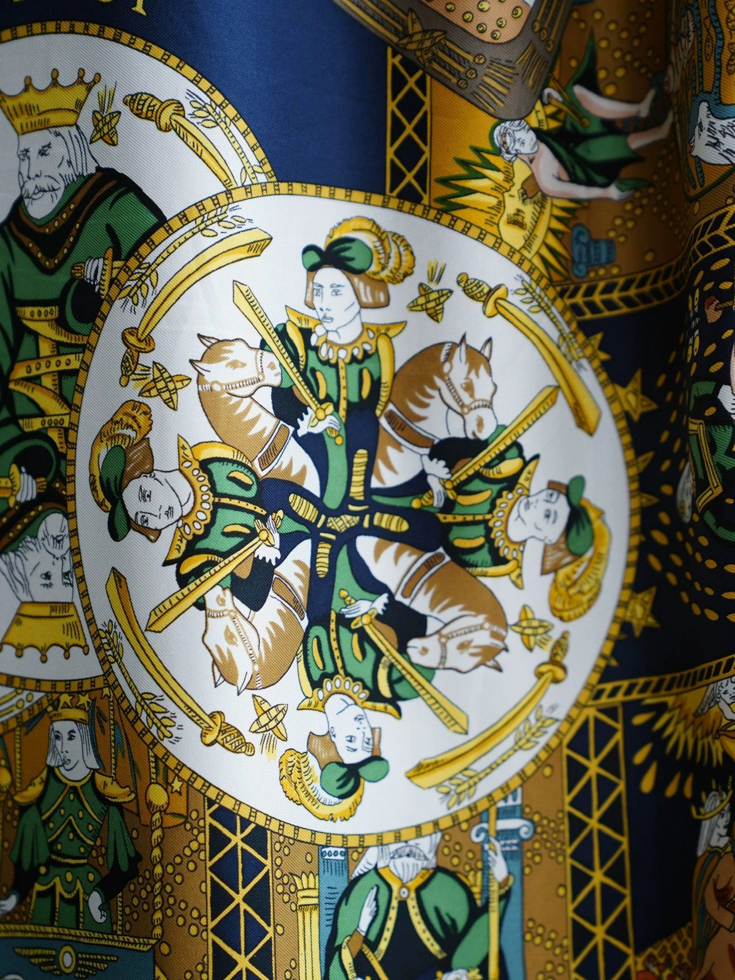 Hermes Hermes Le Tarot Silk Print Oversized Shirt Unisex Size XS / US 0-2 / IT 36-38 - 5 Thumbnail