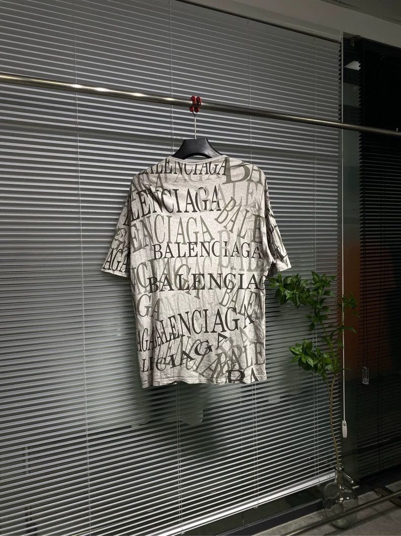 Balenciaga Balenciaga Make the old bullet screen logo short sleeves 25 Size US XS / EU 42 / 0 - 2 Thumbnail