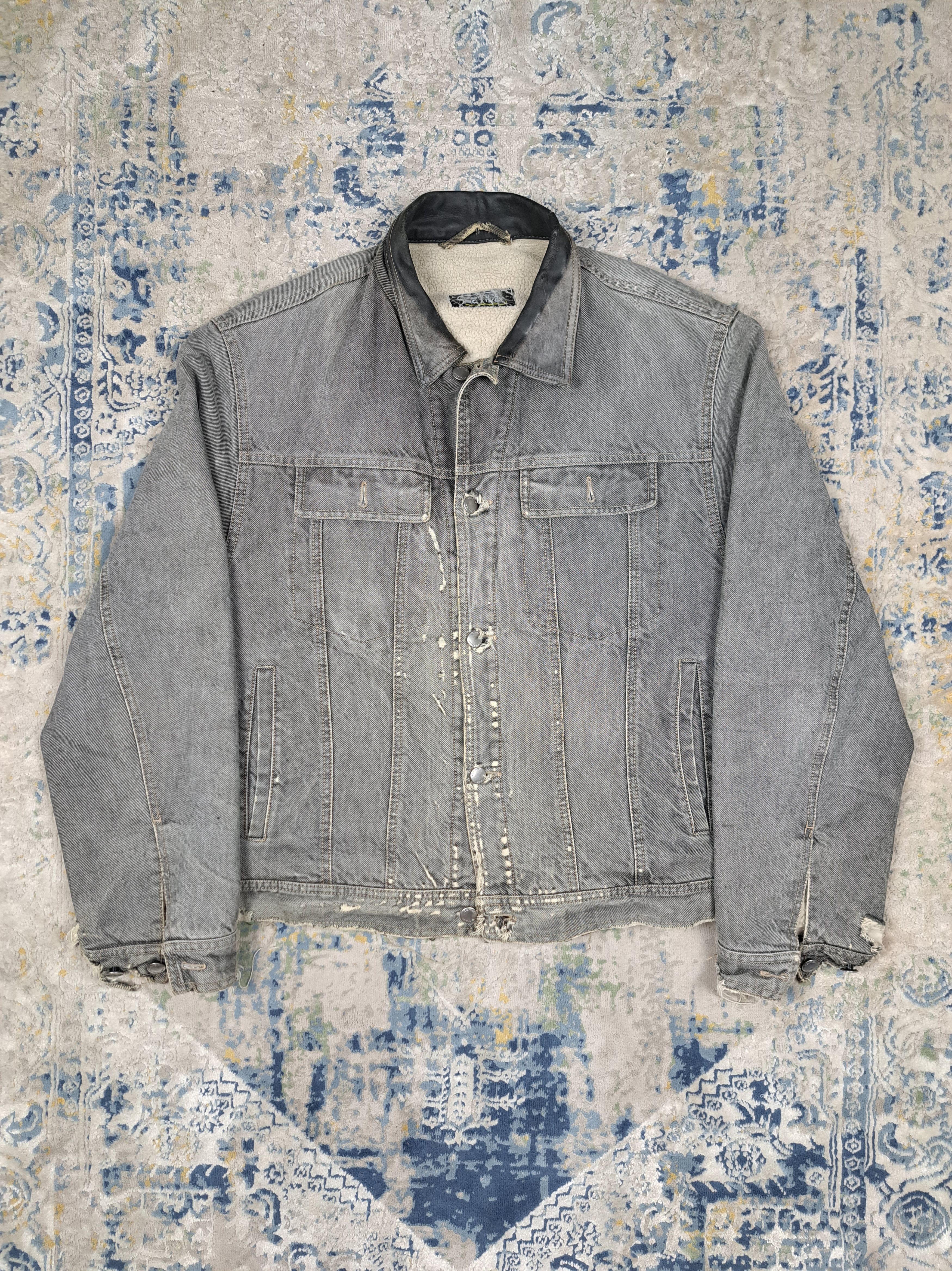 image of Vintage VTG 90's Distressed Thrashed Detroit Jacket Leather Collar in Grey, Men's (Size Large)