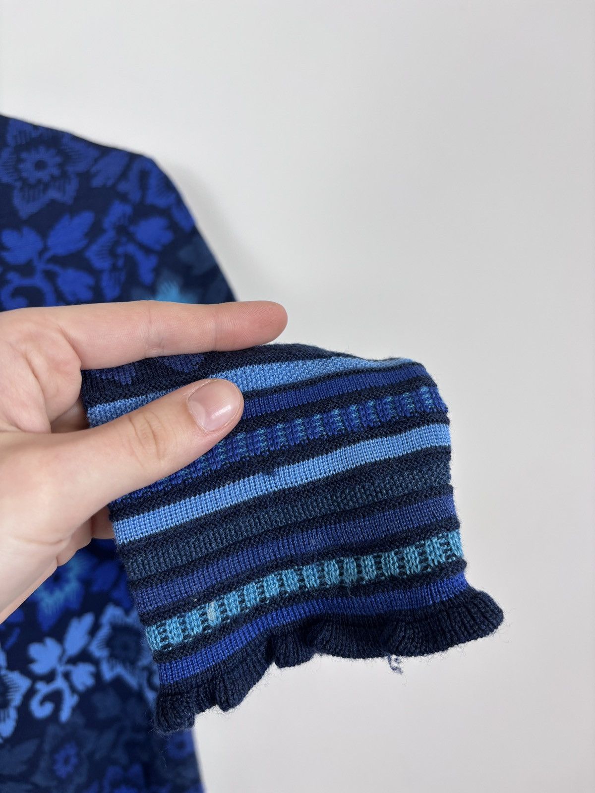Other Oleana Women’s Floral Blue Merino Wool Silk Cardigan Sweater Size S / US 4 / IT 40 - 6 Thumbnail