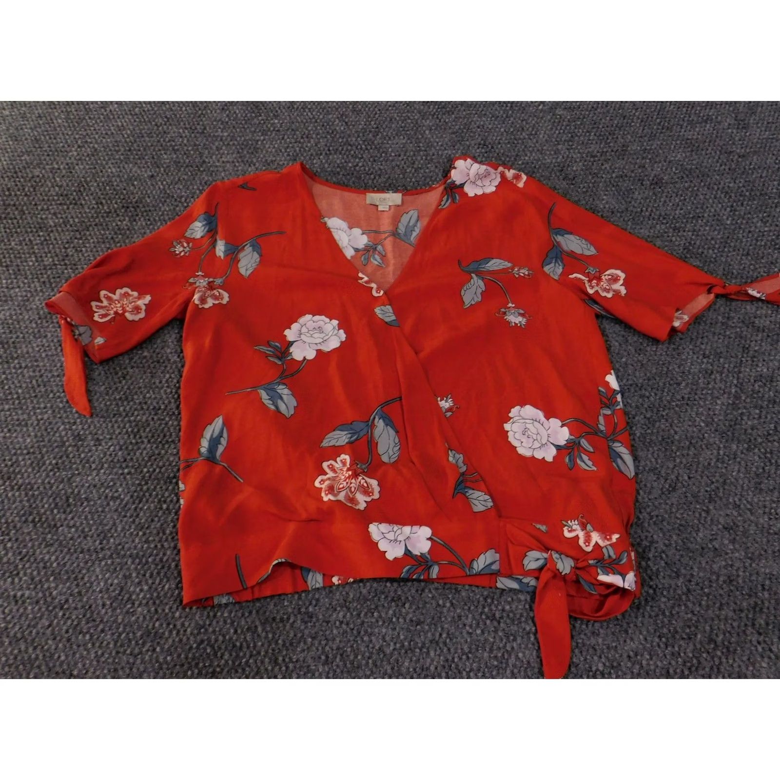 Loft LOFT Outlet Blouse Womens Small Red Floral Wrap V-Neck Tie Sleeve Lightweight Top Size S / US 4 / IT 40 - 2 Thumbnail