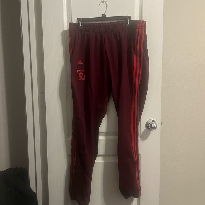 Adidas hot sale calabasas joggers