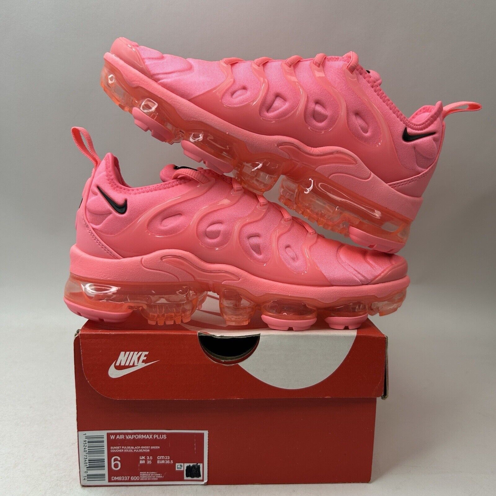 Nike Nike Vapormax Plus WMNS “Bubblegum Pink” 2024 Size US 6 / IT 36 - 1 Thumbnail