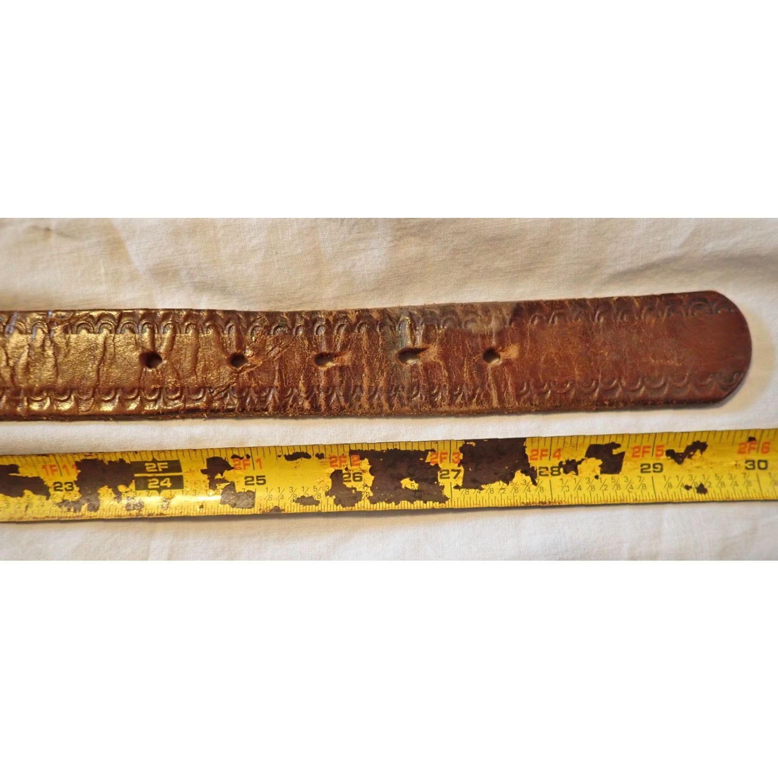 Levi's VINTAGE Levi's Leather Belt Unisex Adults Brown 24-27 Size Range 30" 1 1/8" Wide Cowhide Brass Buckle USA Size ONE SIZE - 6 Thumbnail