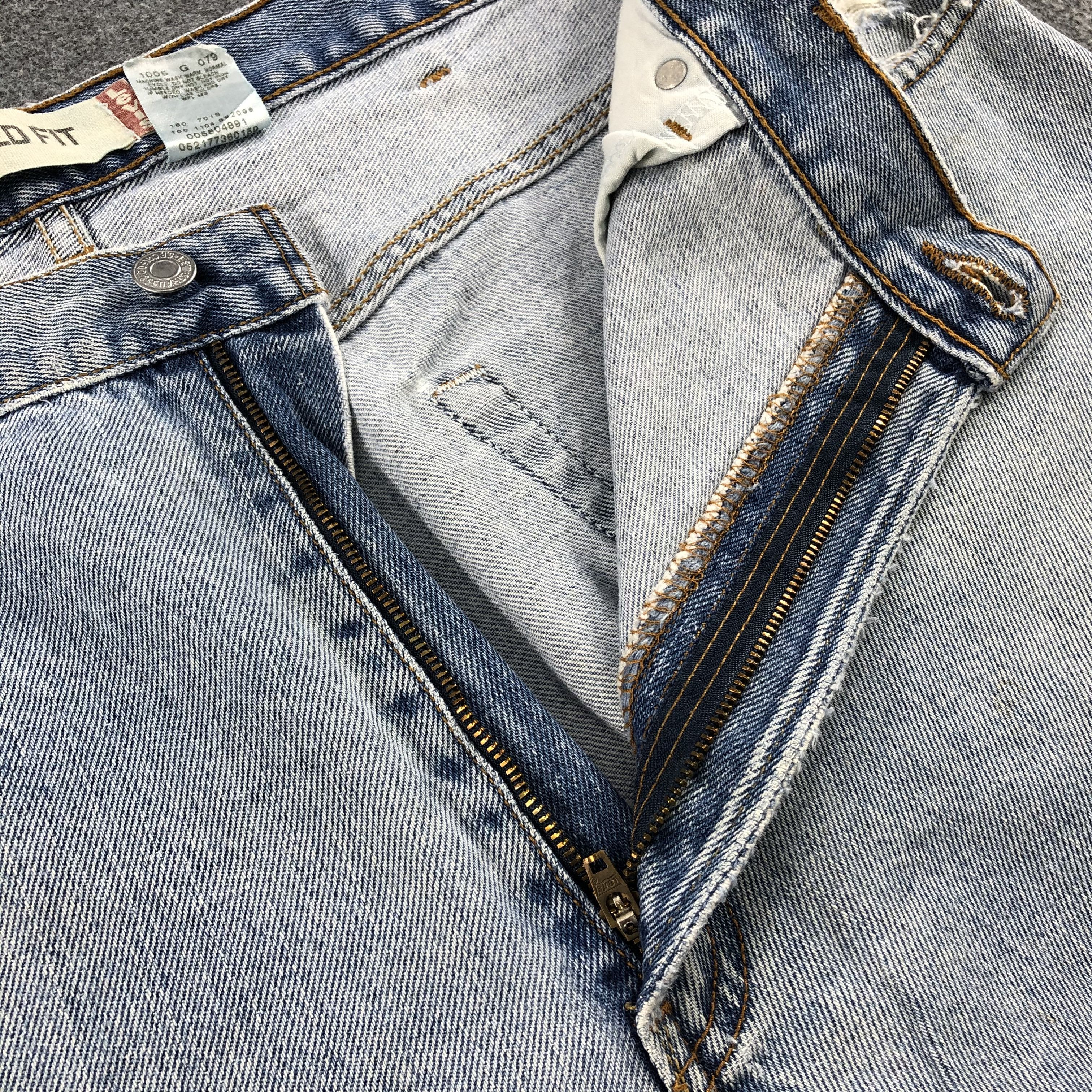 Levi's Vintage Light Wash Levis 550 Jeans-J1696 Size US 40 / EU 56 - 13 Thumbnail